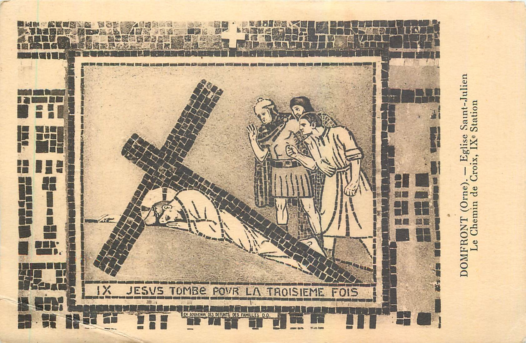 CPA Domfront Orne Eglise Saint Julien Le Chemin de Croix IX Station Jesus tombe pour la troisieme fo