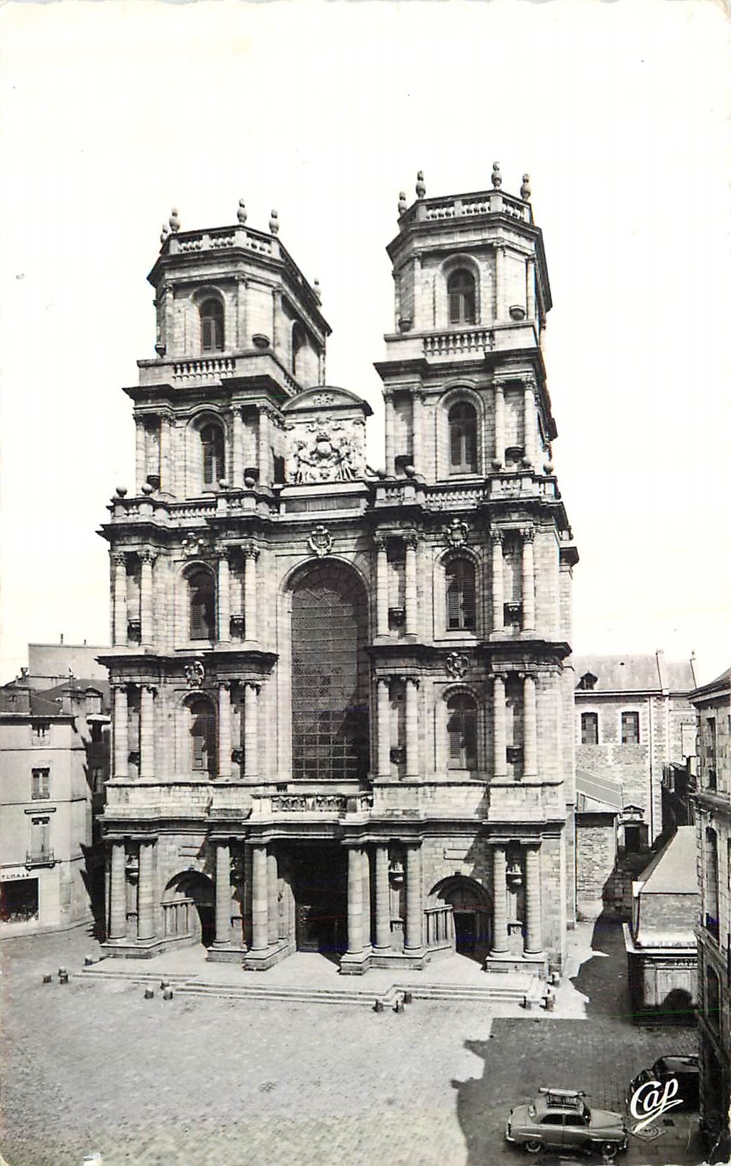 CPM Rennes La Cathedrale 