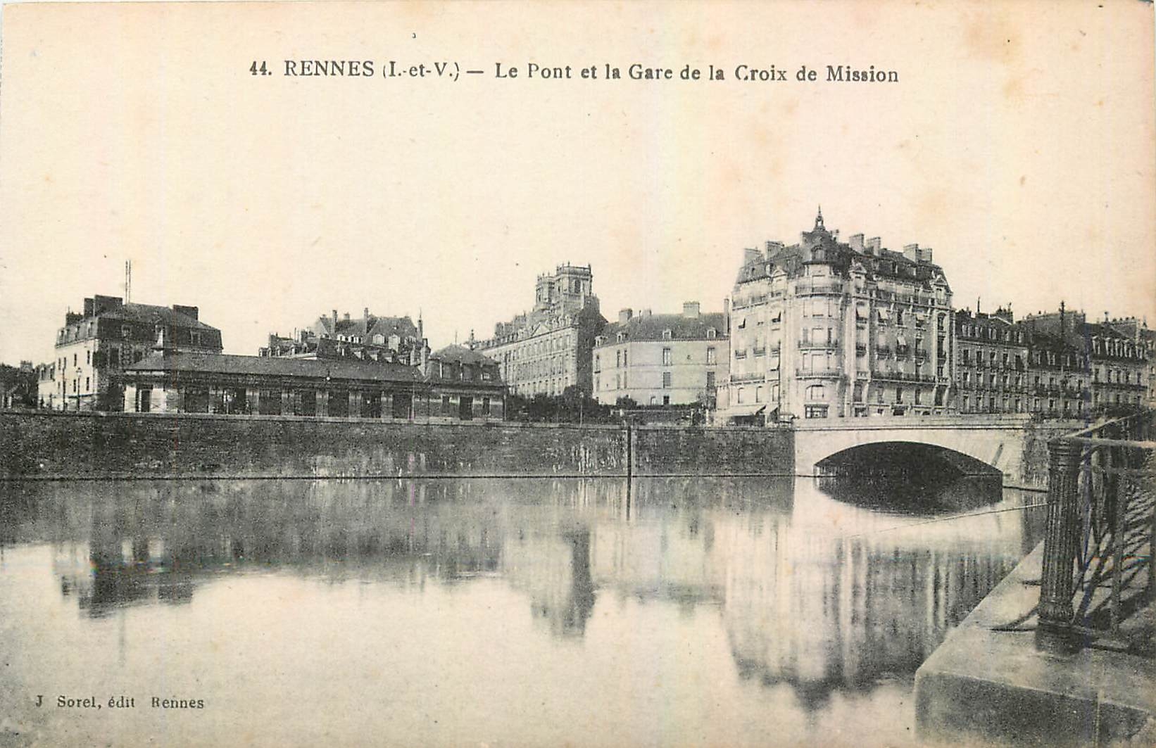 CPA Rennes I et V Le Pont et la Gare de la Croix de Mission 