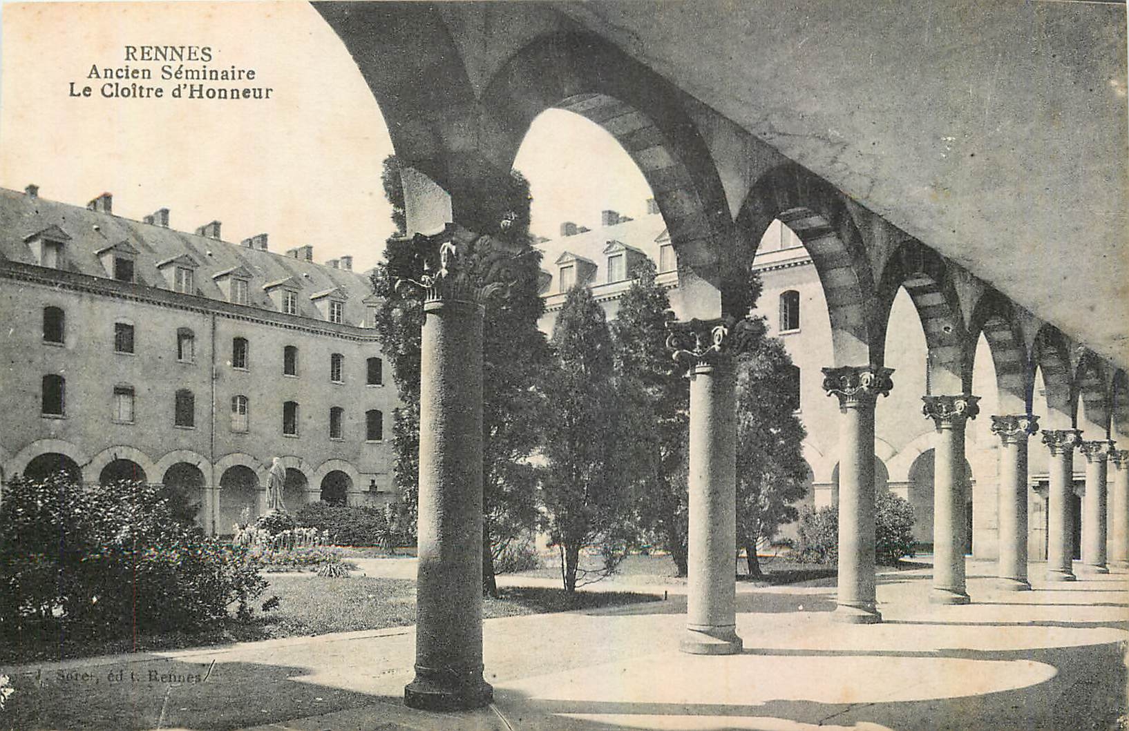 CPA Rennes Ancien Seminaire Le Cloitre d'Honneur 