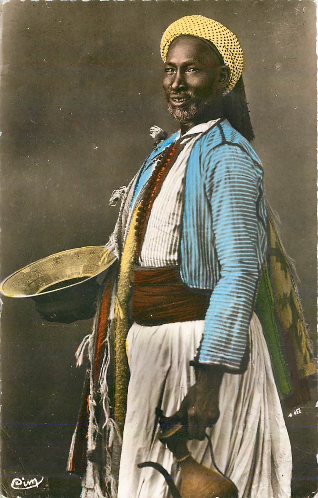 CPM L'Afrique Domestique Negre 