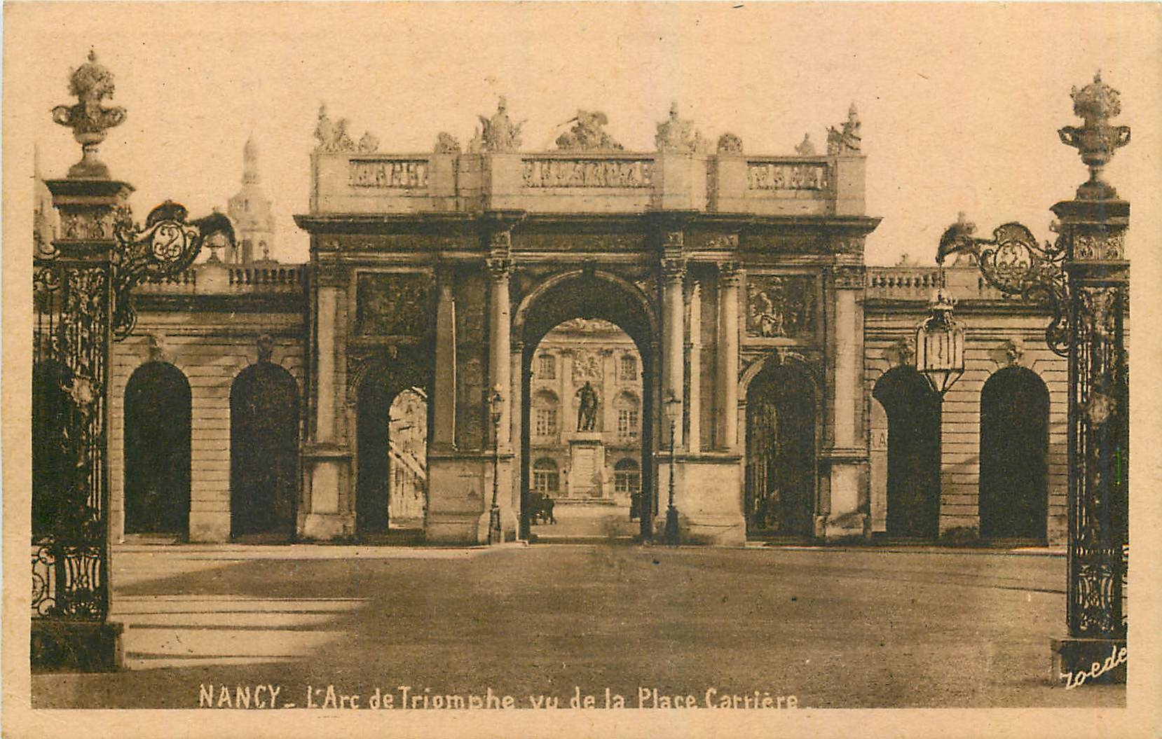 CPA Nancy L'Arc de Triomphe vu de la Place Carriere 