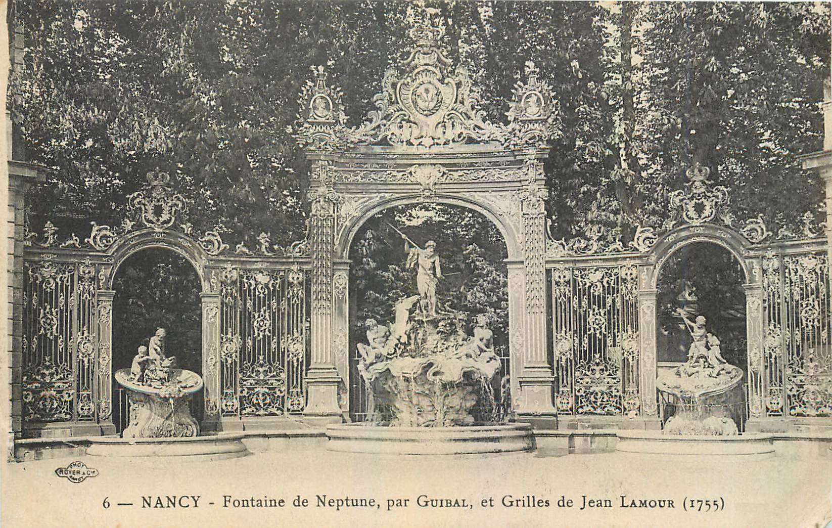CPA Nancy Fontaine de Neptune par Guibal et Grilles de Jean Lamour 
