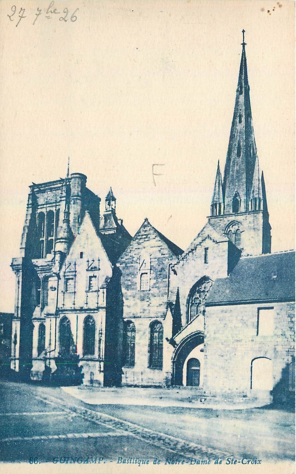 CPA Guingamp Basilique de Notre Dame de Ste Croix 