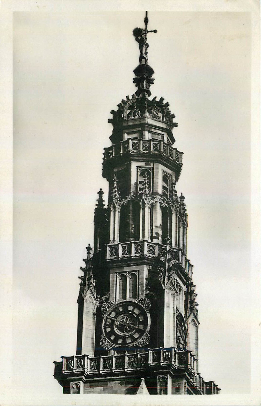 CPA Arras P de C Le Haut du Beffroi 