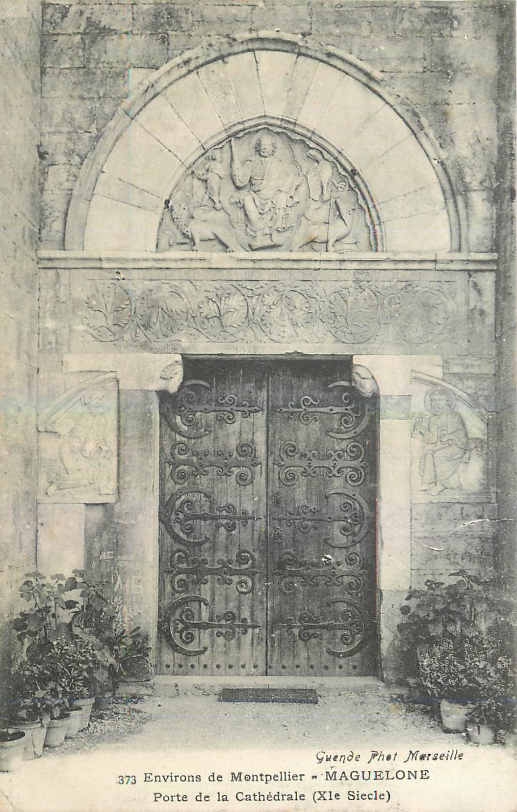 CPA Environs de Montpellier Maguelone Porte de la Cathedrale 
