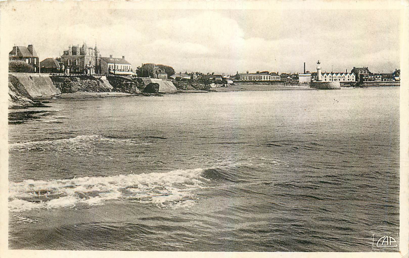 CPA Croix de Vie Vue vers l'entree du Port