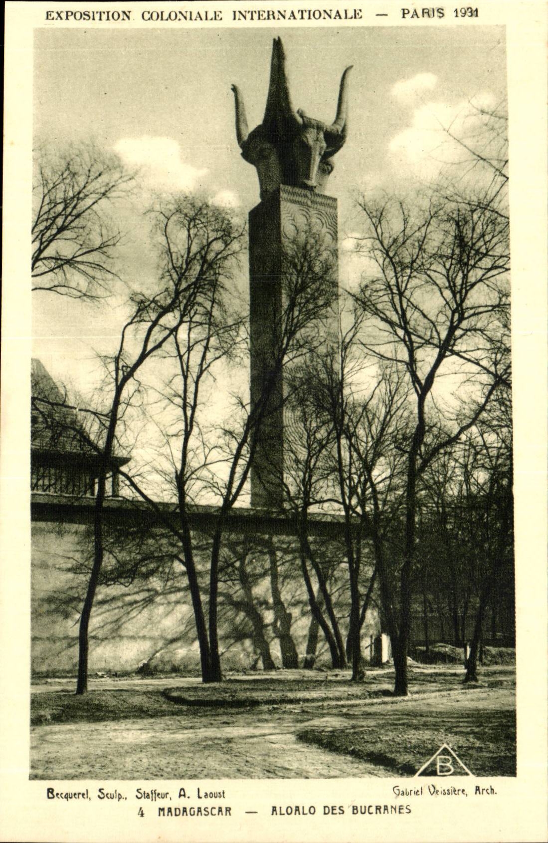 Paris-France- Exposition Coloniale Internationale-1931-CPA Madagascar Aloalo des Bucranes