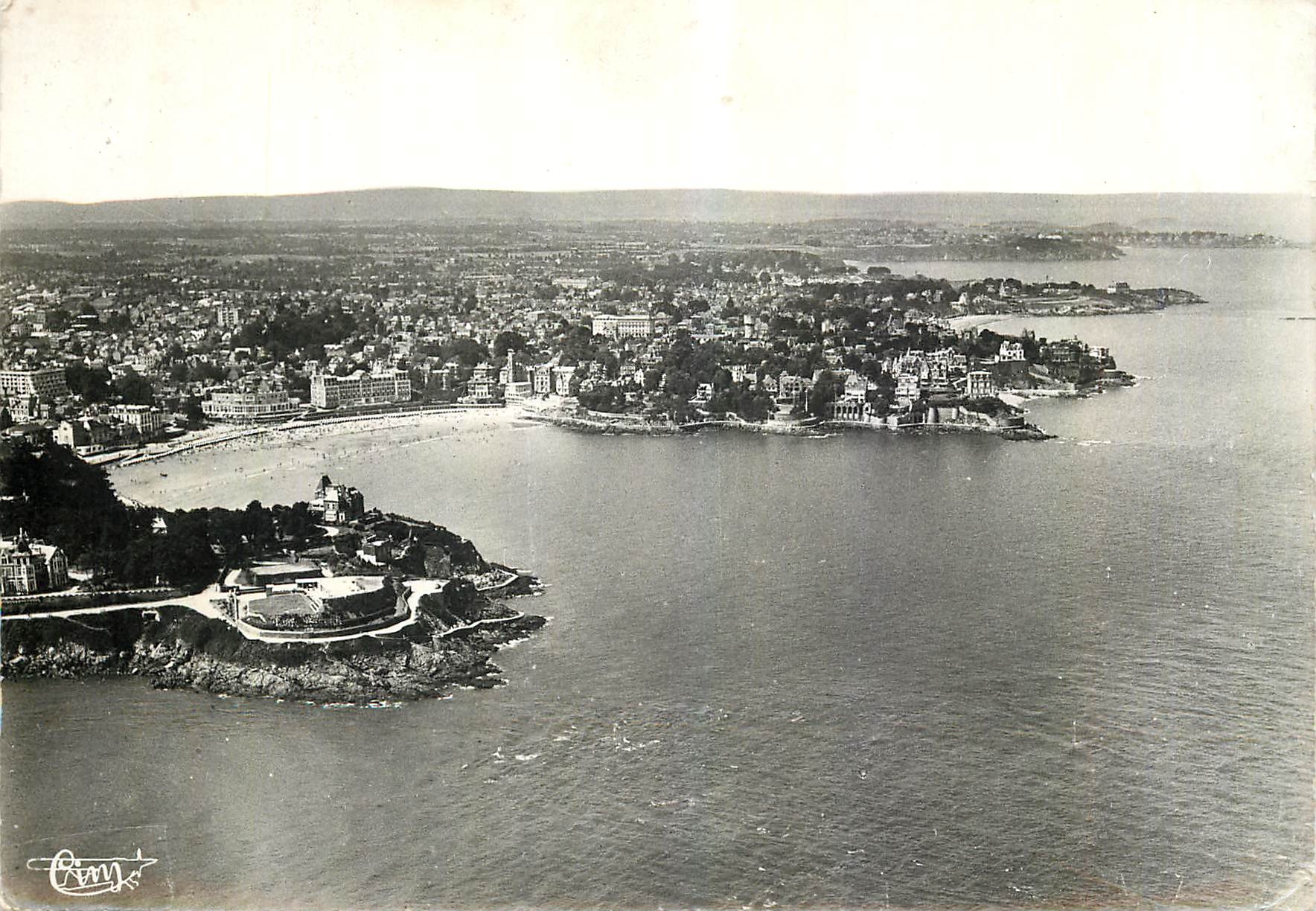 CPM Dinard L et V Pointe du Moulinet La Plage et vue generale de la Cote