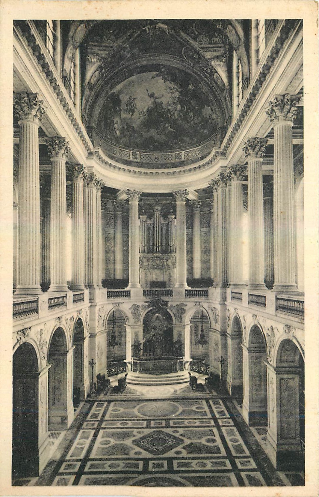 CPM Chateau de Versailles La Chapelle 
