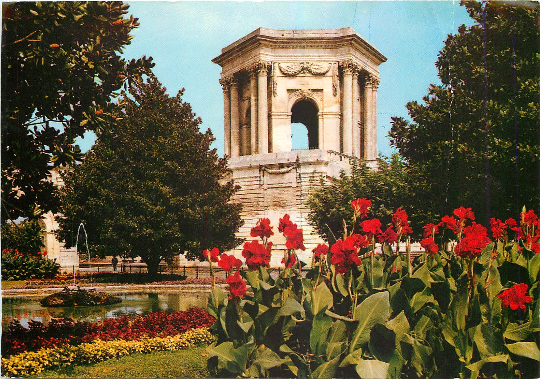 CPM Montpellier Jardin du Peyrou et le Chateau d'Eau