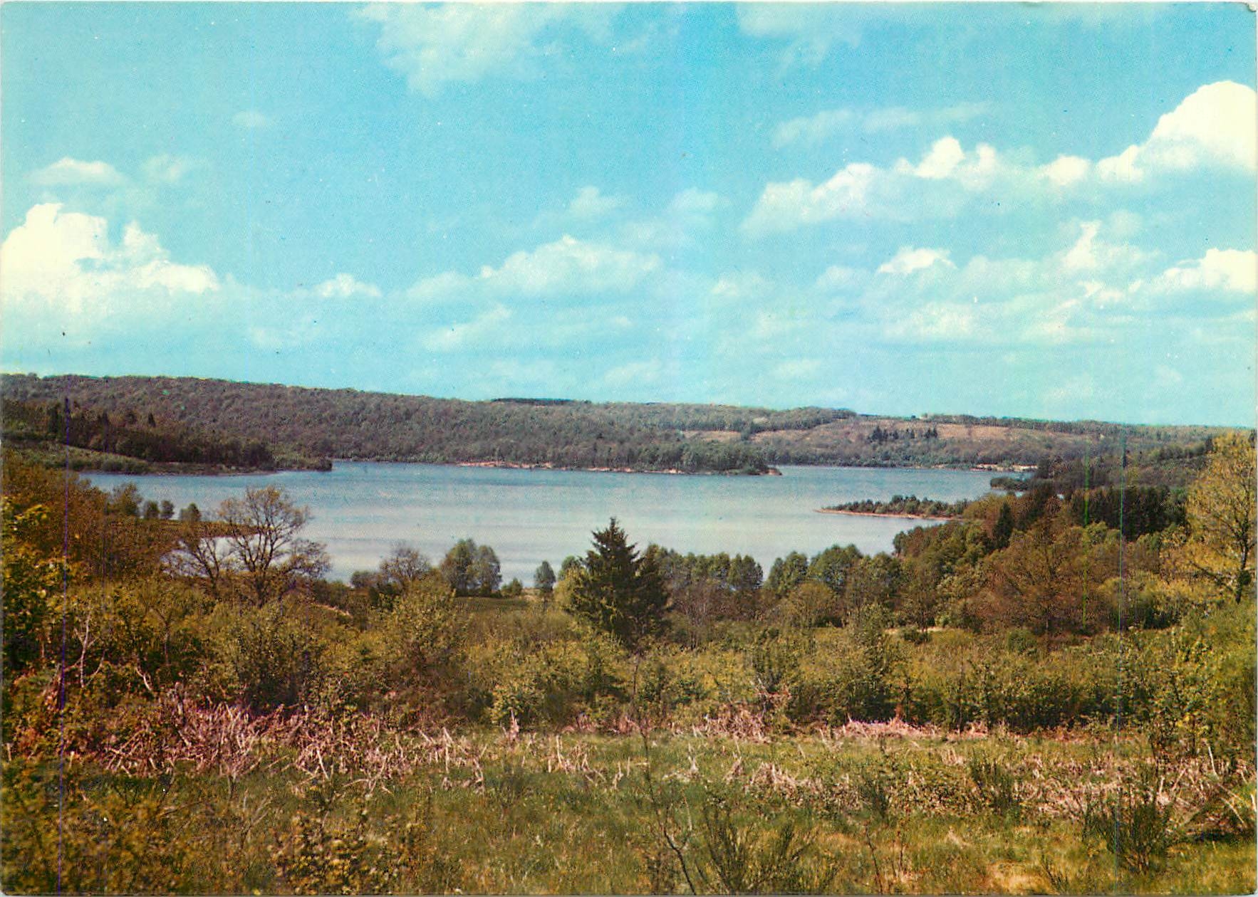 CPM Le Morvan Touristique Le Lac de Saint Agnan 