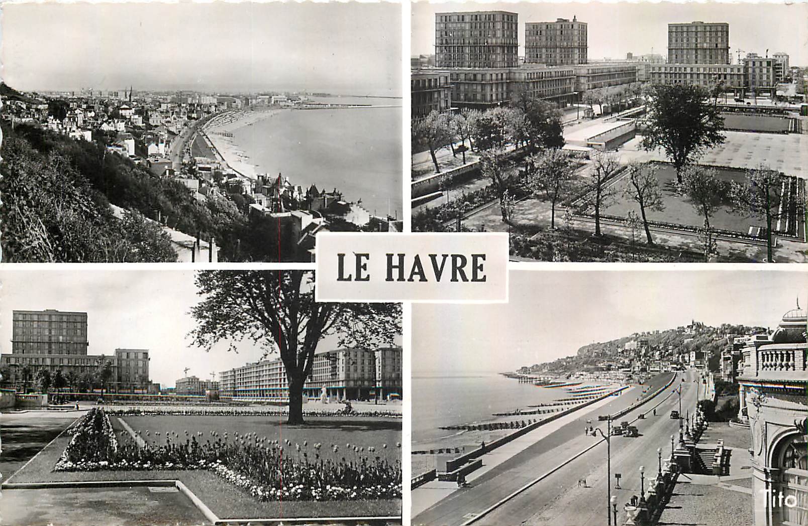 CPM Le Havre (Seine Inferieur) La plage Square de l'Hotel de Ville la Heve