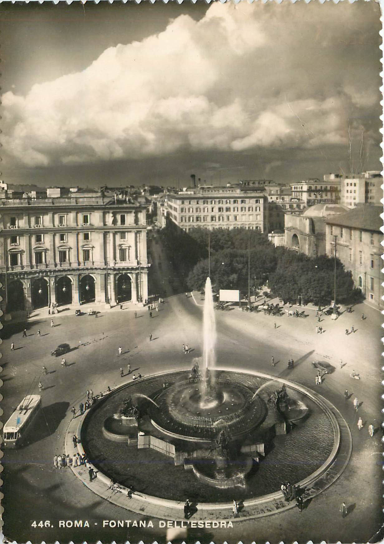 CPM Roma Fontana dell elsedra