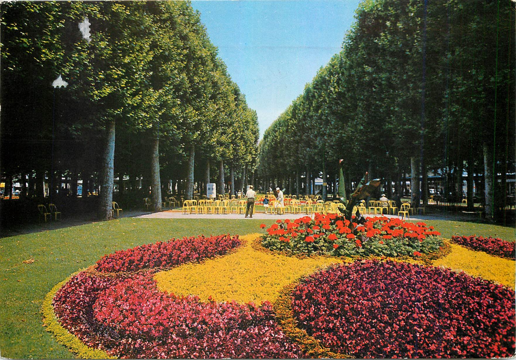 CPM Vichy (Allir) Le parc du Casino