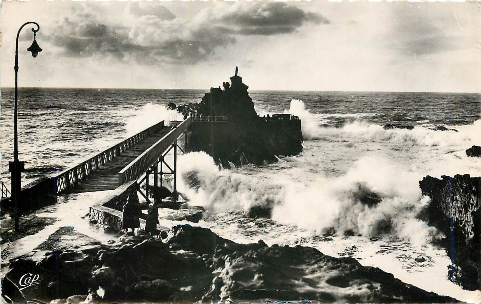 CPM Biarritz Rocher de la Vierge