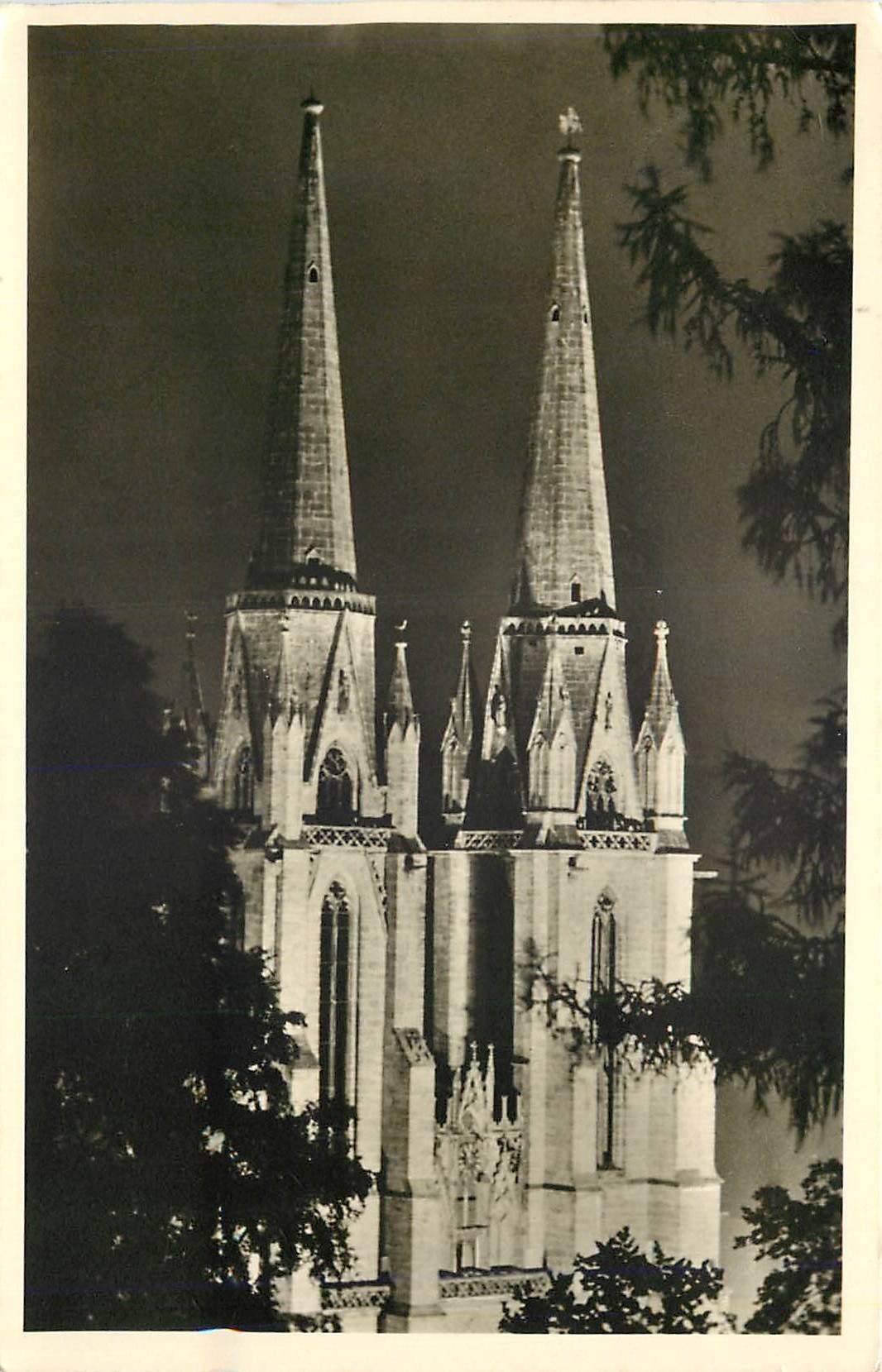CPM Elisabeth Kirche Marburg Bei Fescbeleuchtung