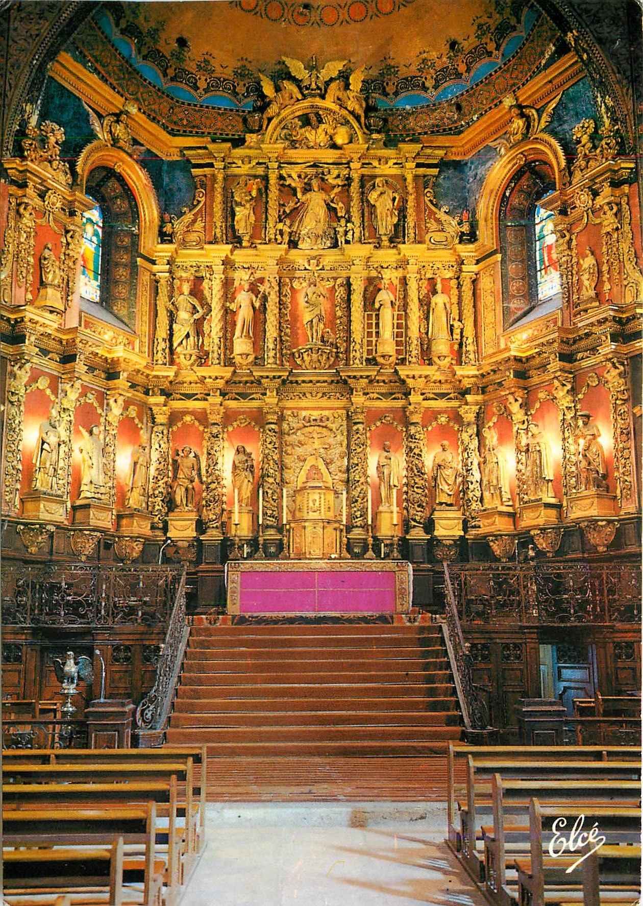 CPM Saint Jean de Luz (Pyr Atl) Le celebre Retable en bois dore dans l'eglise de Saint Jean