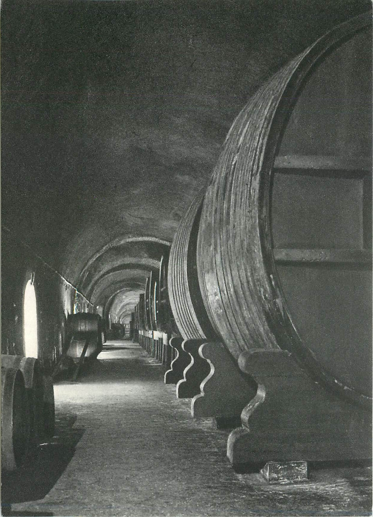 CPM Maison fondee en 1743 Epernay Moet Chandon Champagne