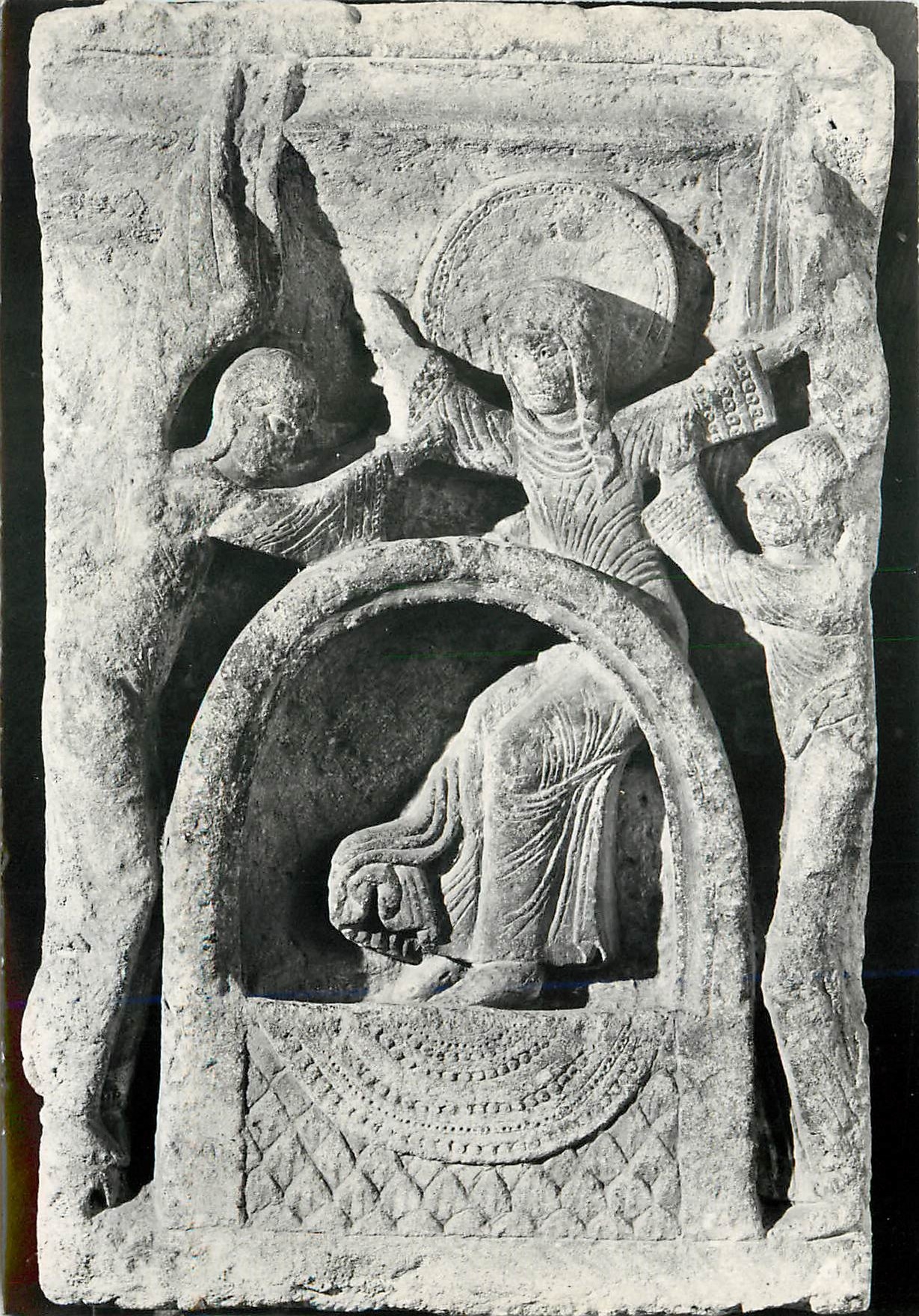 CPM Art Roman Assompton de la Vierge Bas relief provenant de la cathedrale d'Autun