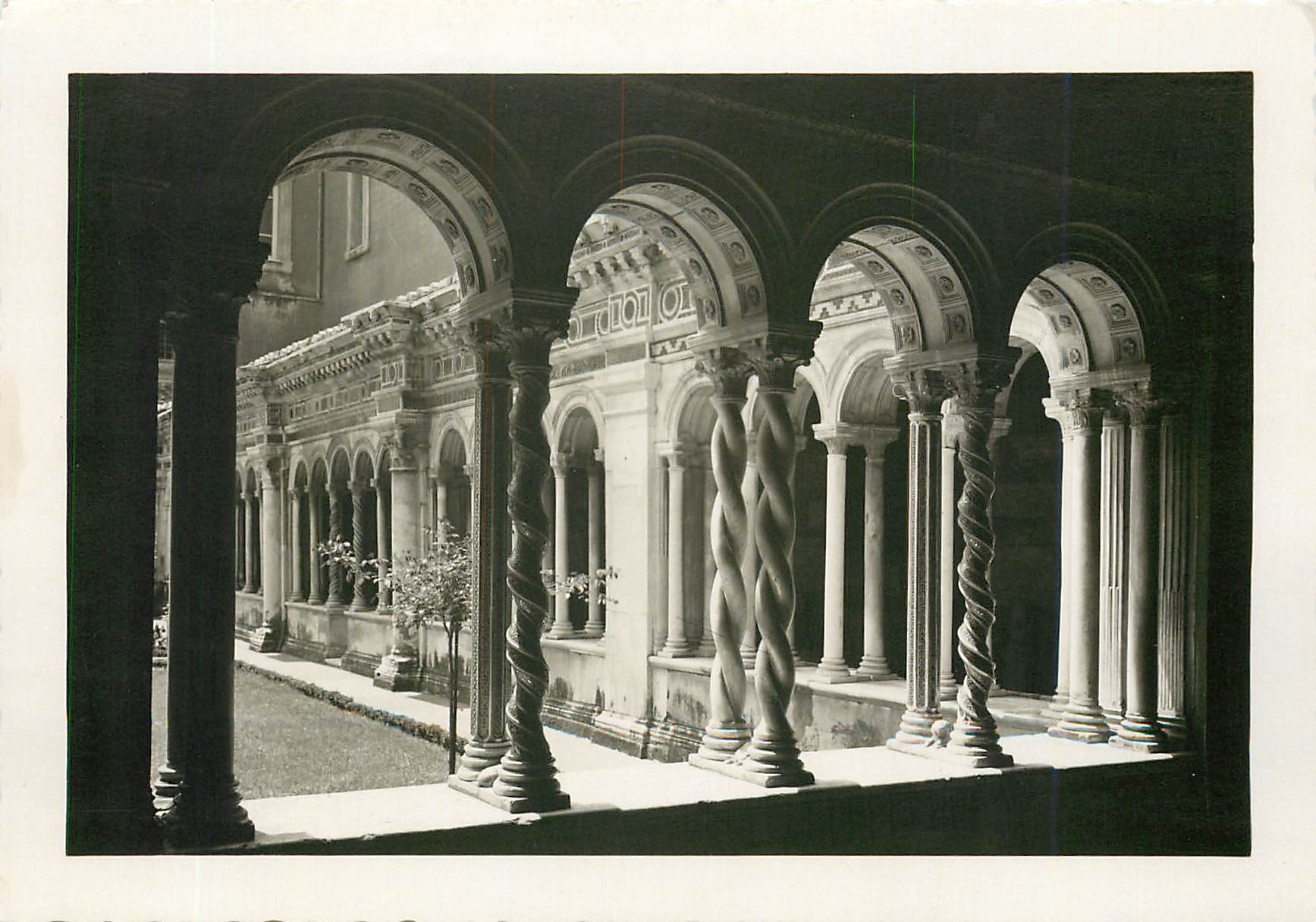 CPM Roma Chiostro della Basilica du Paolo