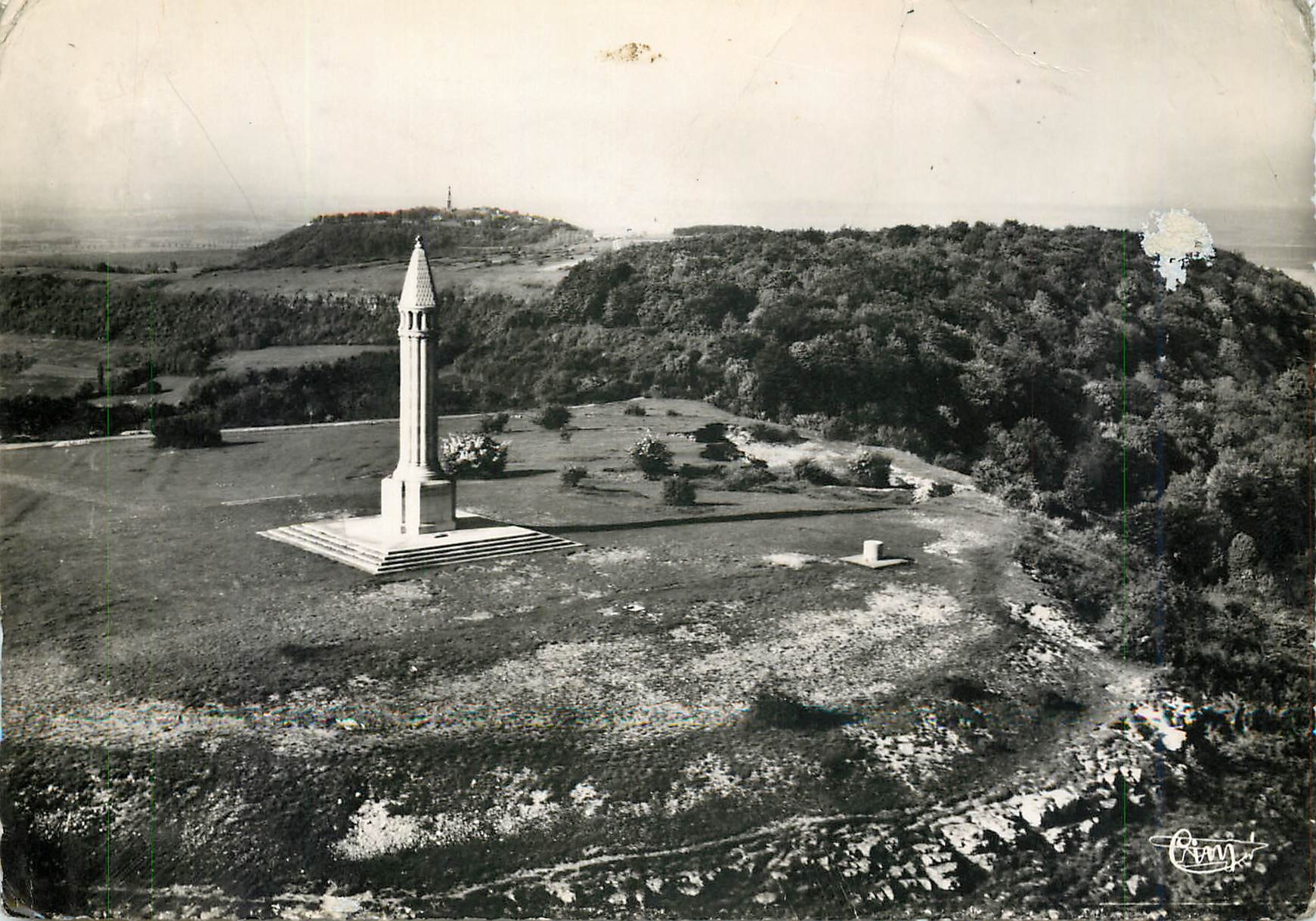 CPM N D de Sion ( Met M) vue generale aerienne