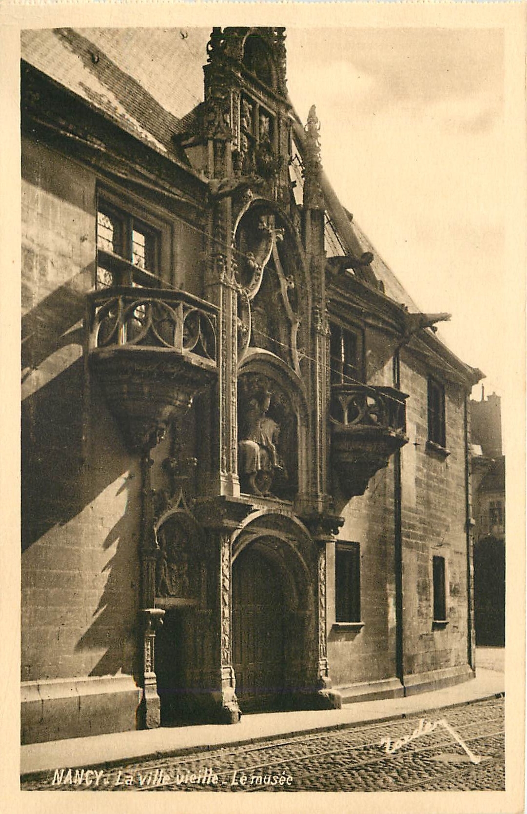 CPA Nancy La Coquette La Vieille Entree du Musee