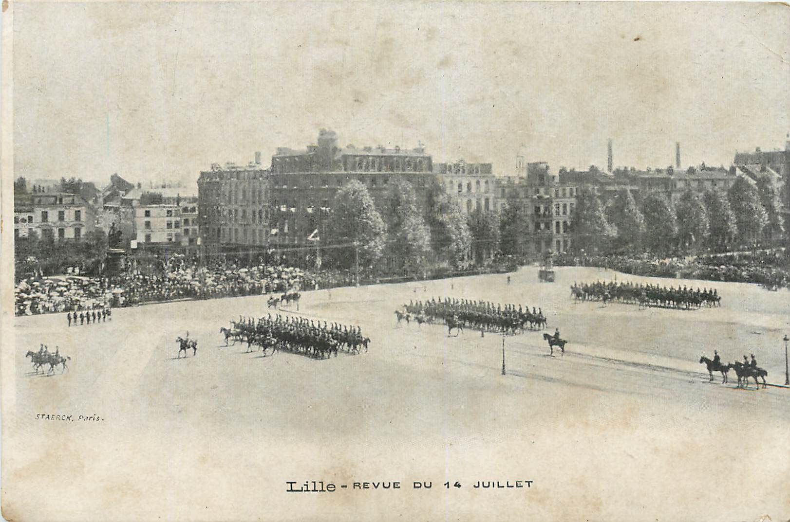 CPA Lille revue du 14 Juillet 