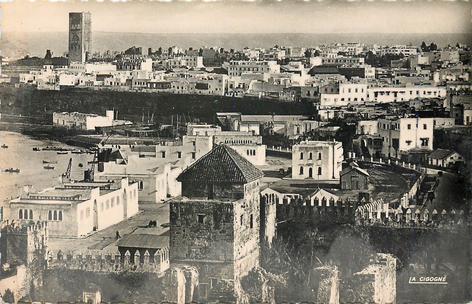 CPM Rabat Quartier de la Tour Hassan vu des Oudaias