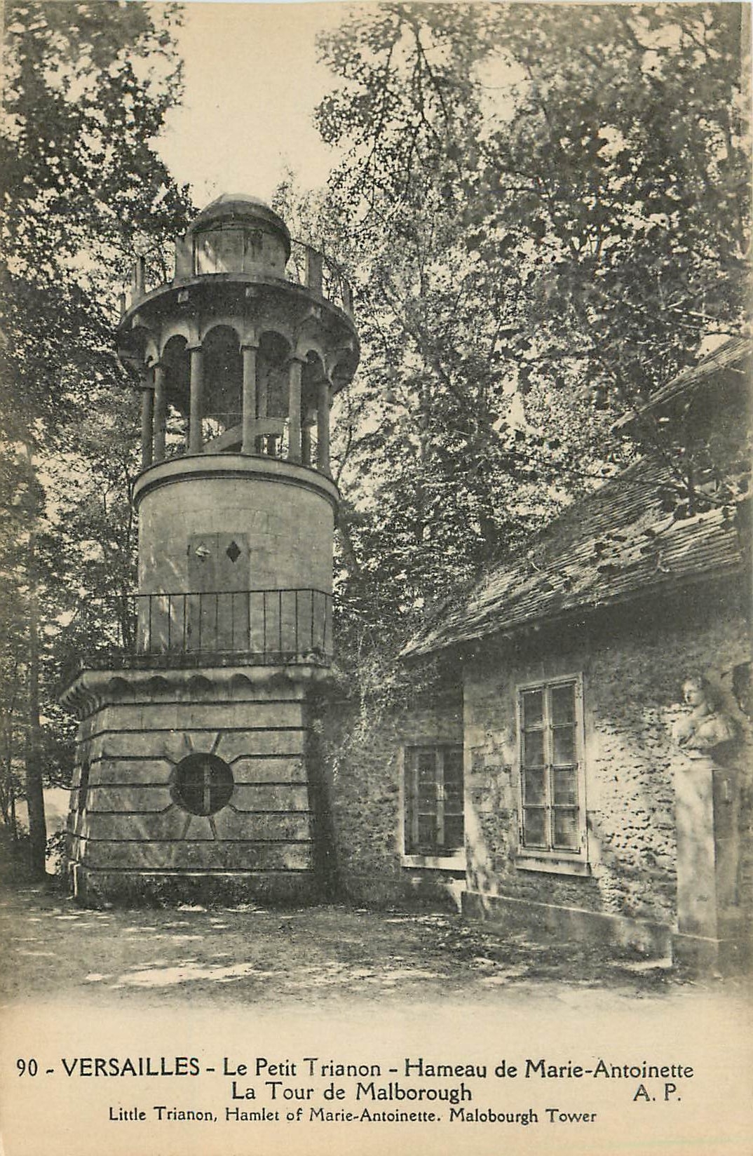 CPA Versailles Le Petit Trianon Hameau de Marie Antoinette La Tour de Malborough 