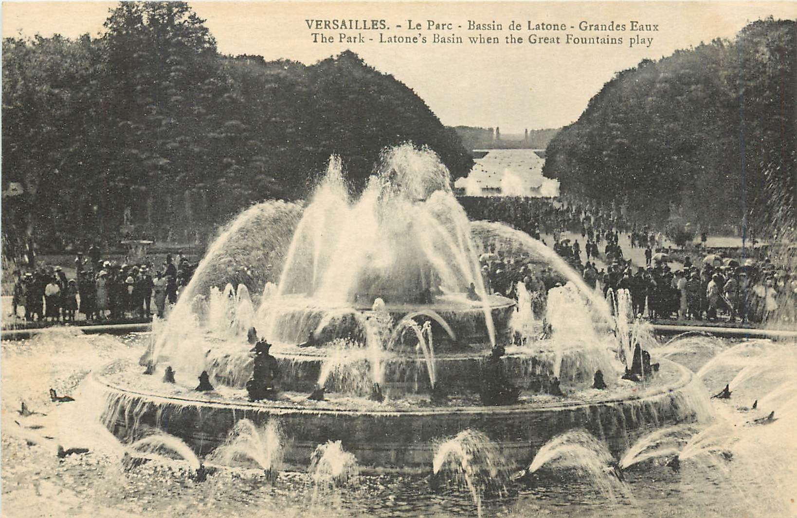 CPA Versailles Le Parc Bassin de Latone Grandes Eaux 