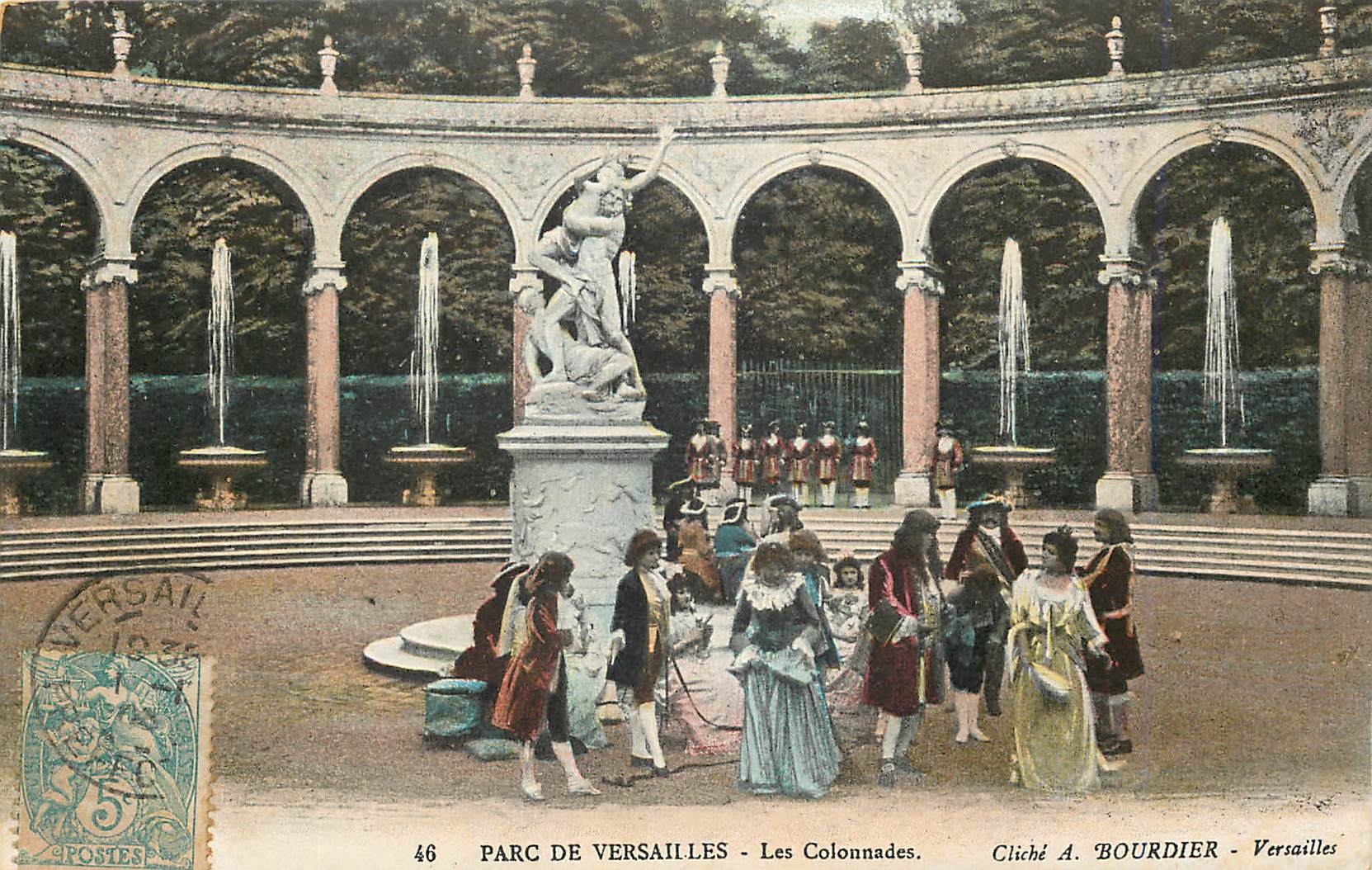 CPA Parc de Versailles Les Colonnades