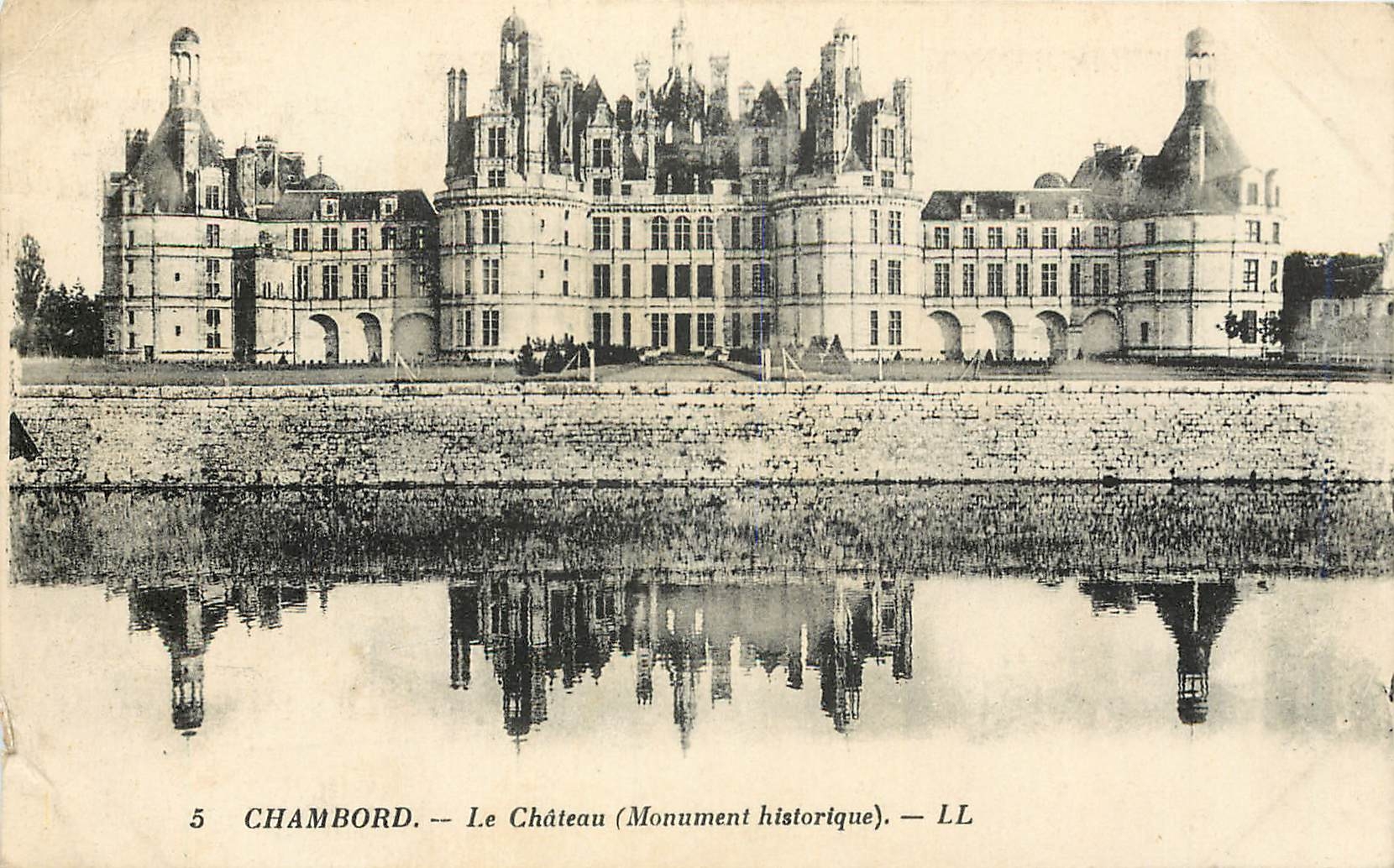 CPA Chambord Le Chateau Monument historique