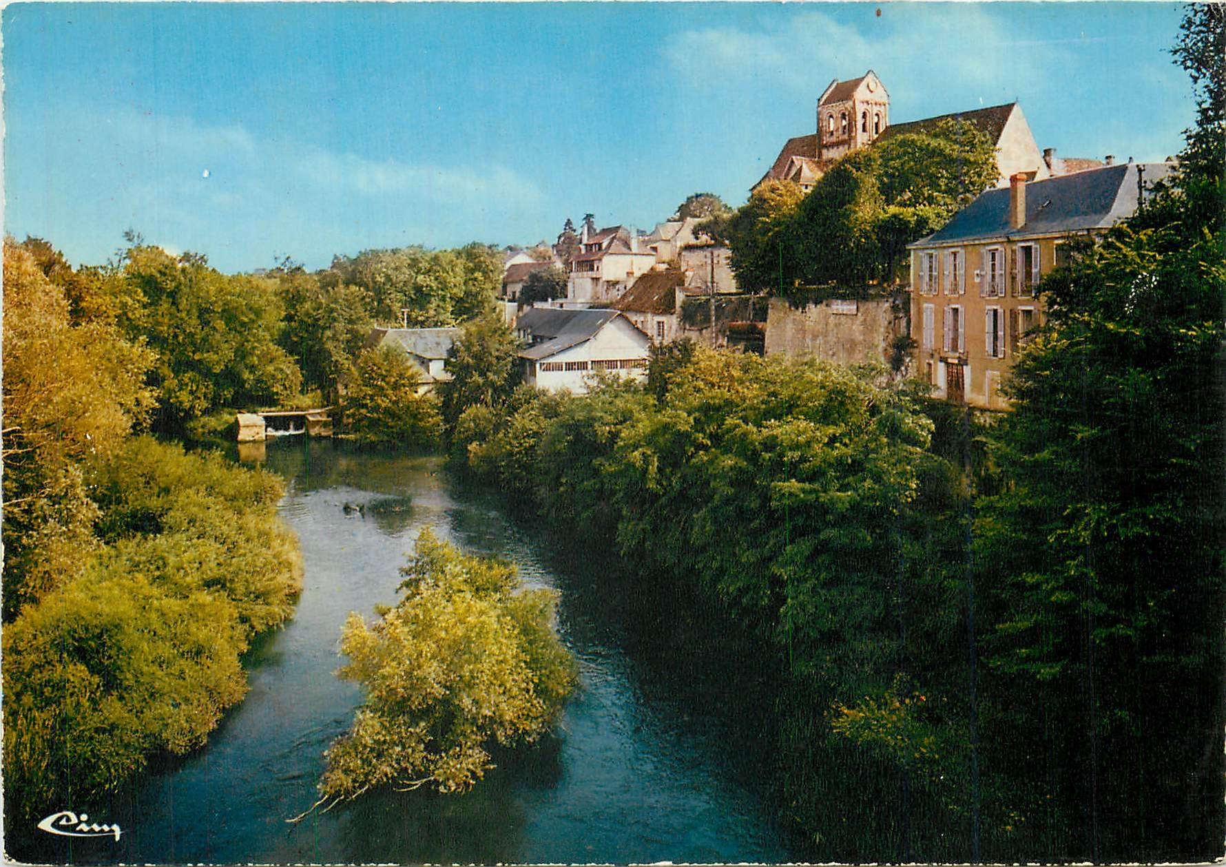 CPM La Roche Posay Vienne Vallee de la Creuse le vieux moulin l'eglise fortifee le Val de Creuse 