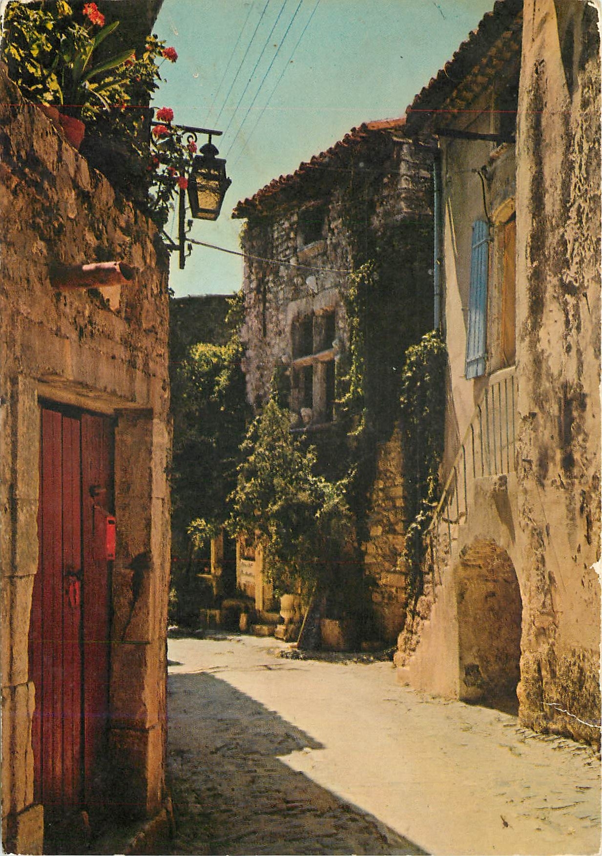 CPM Aigueze Vieux Village Medieval situe en aval des Georges de l'Ardeche