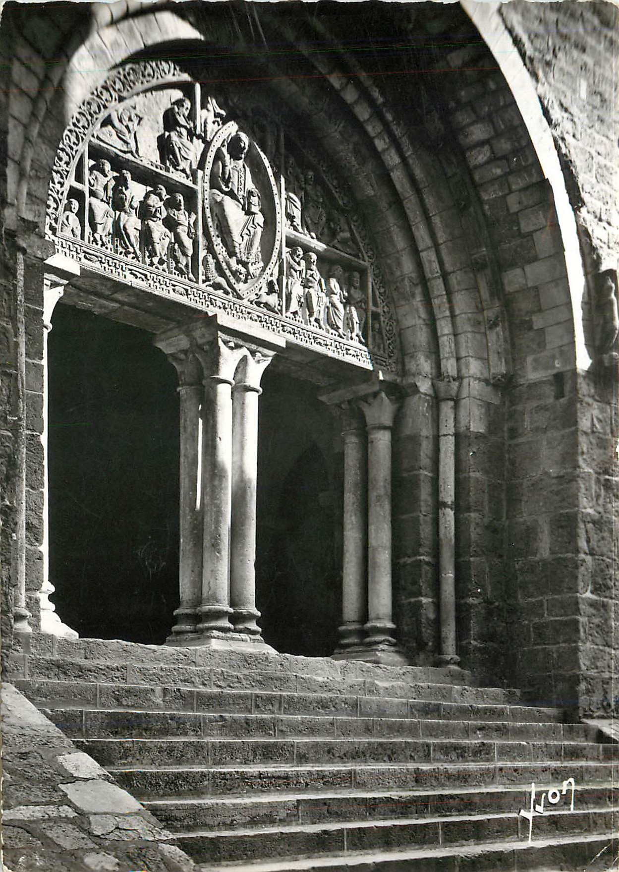 CPM Carennac Lot Porche et Tympan de l'Eglise