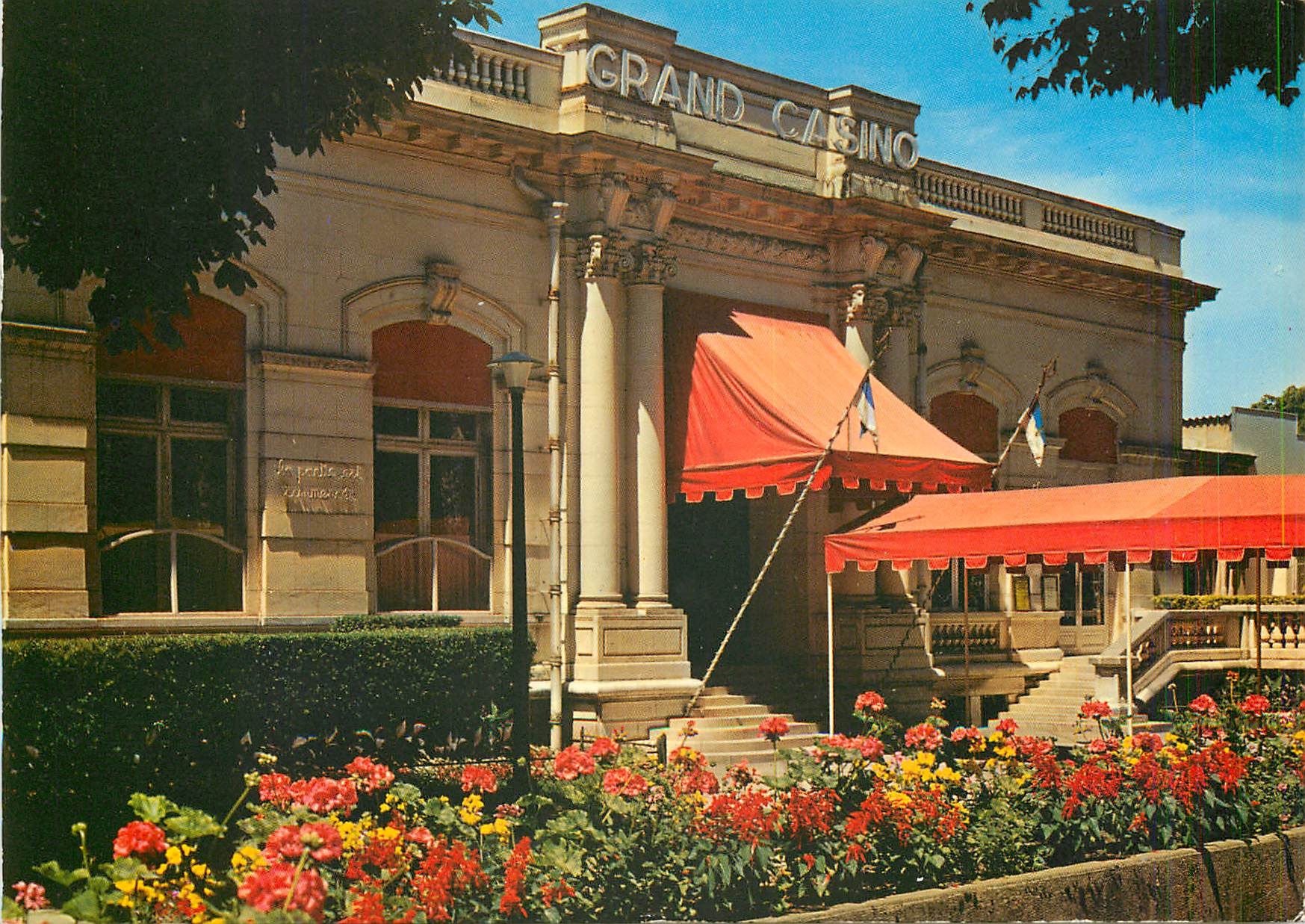 CPM Vichy Entree Principale du Casino 