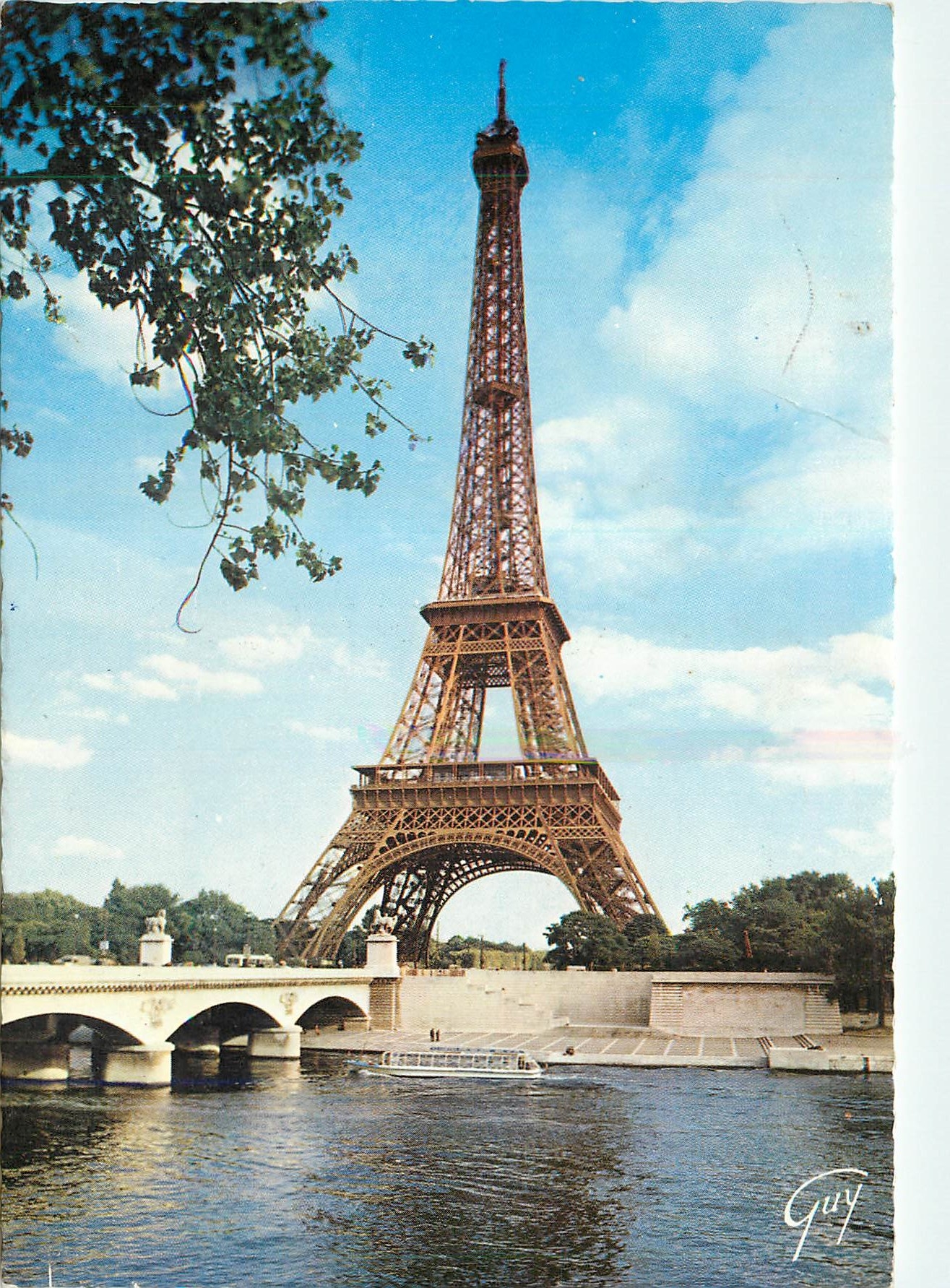 CPM Paris La Seine au pont d'lena et la tour Eiffel 