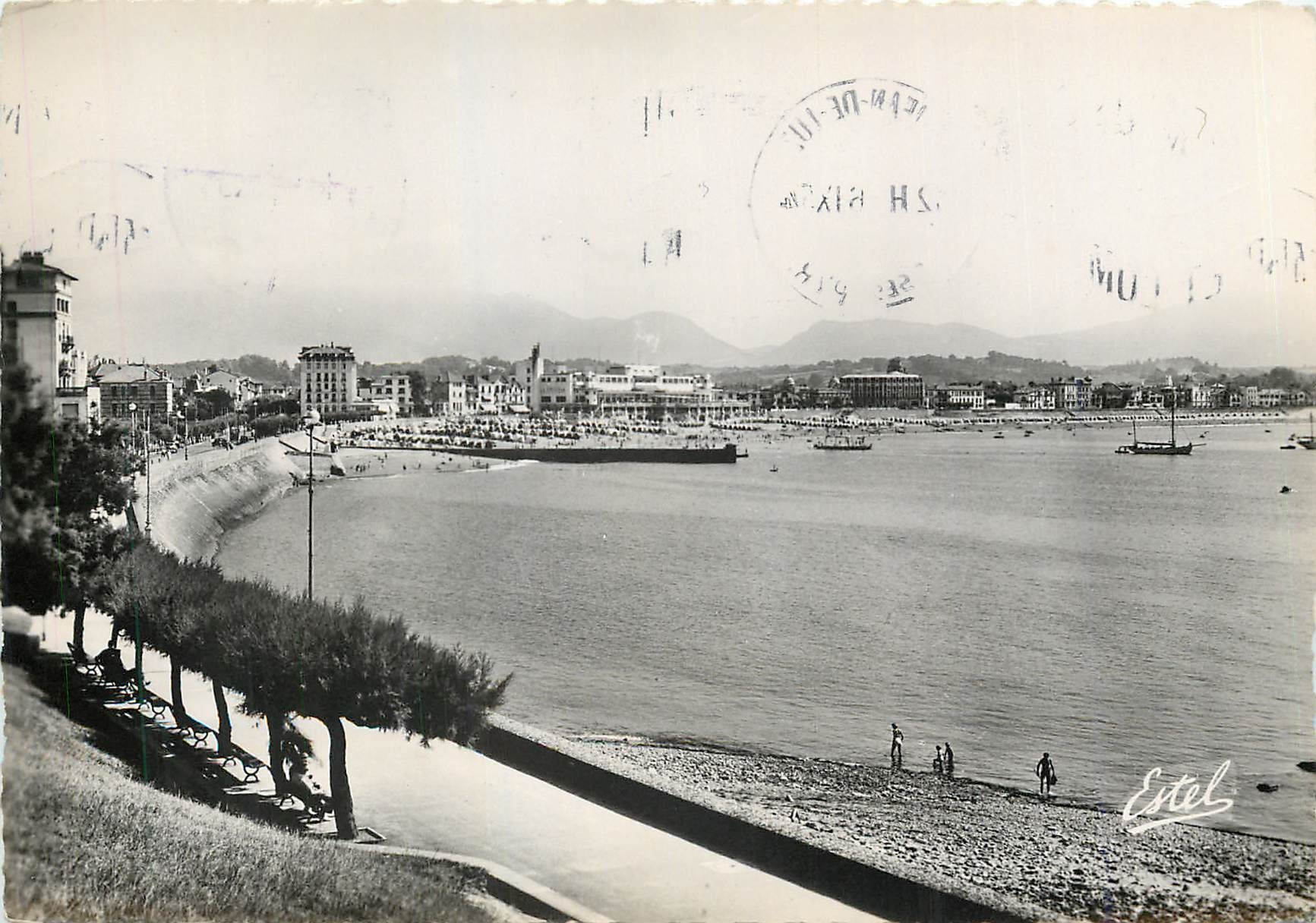 CPM Saint Jean Vue Generale de la Plage et Massif de la Rhune 