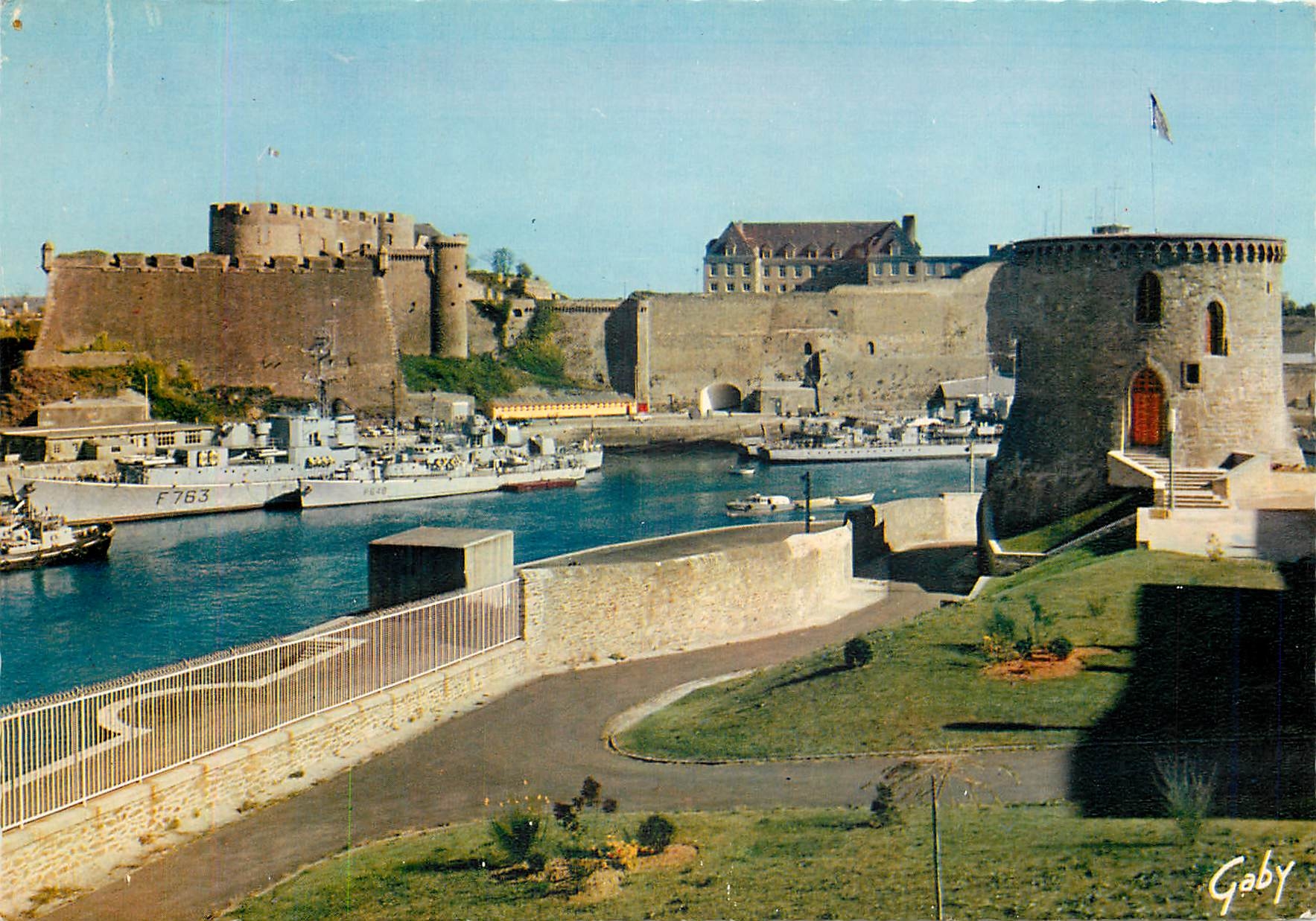 CPM Brest Finistere Le Chateau 