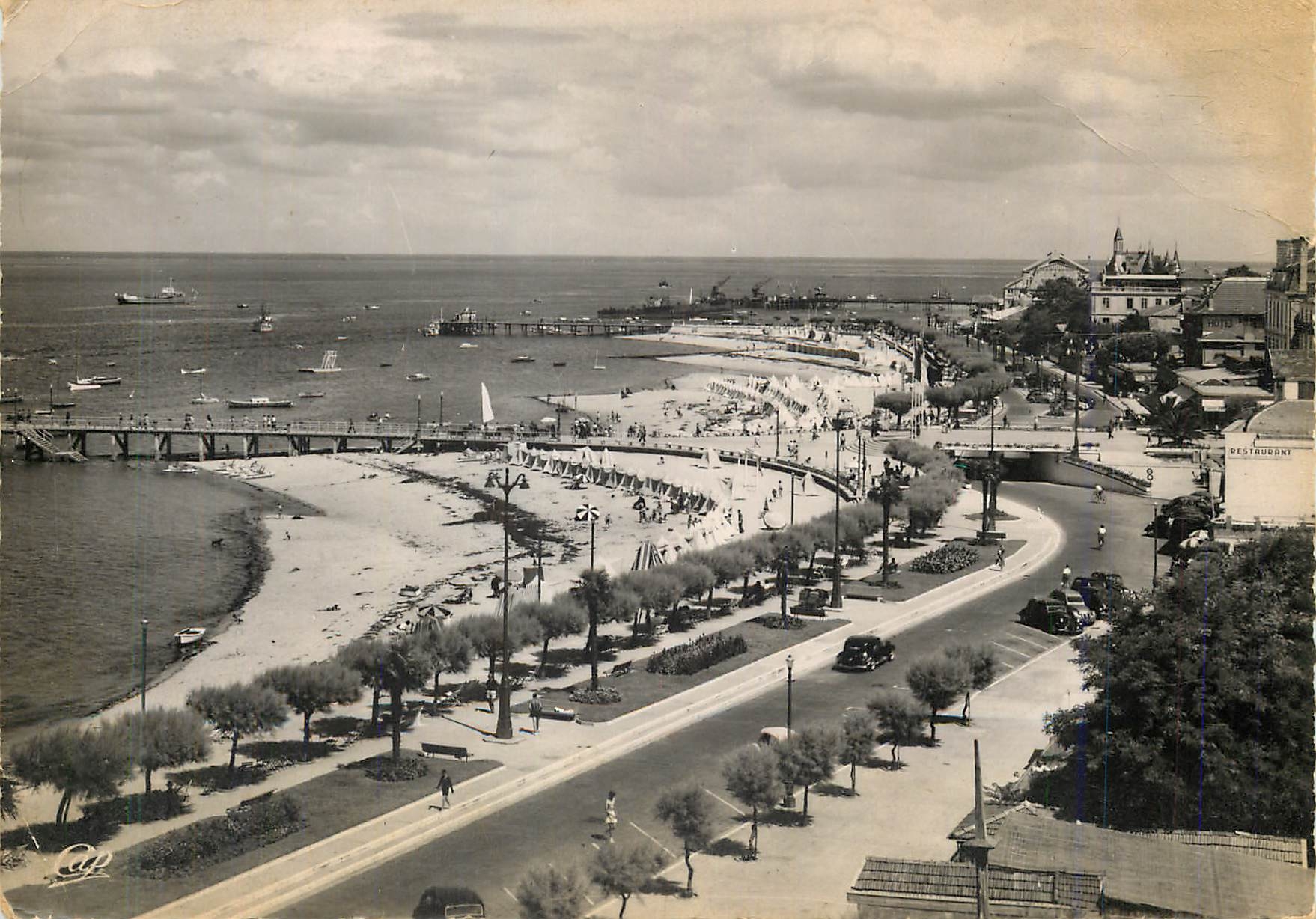 CPM Arcachon Cote d'Argent La Plage 
