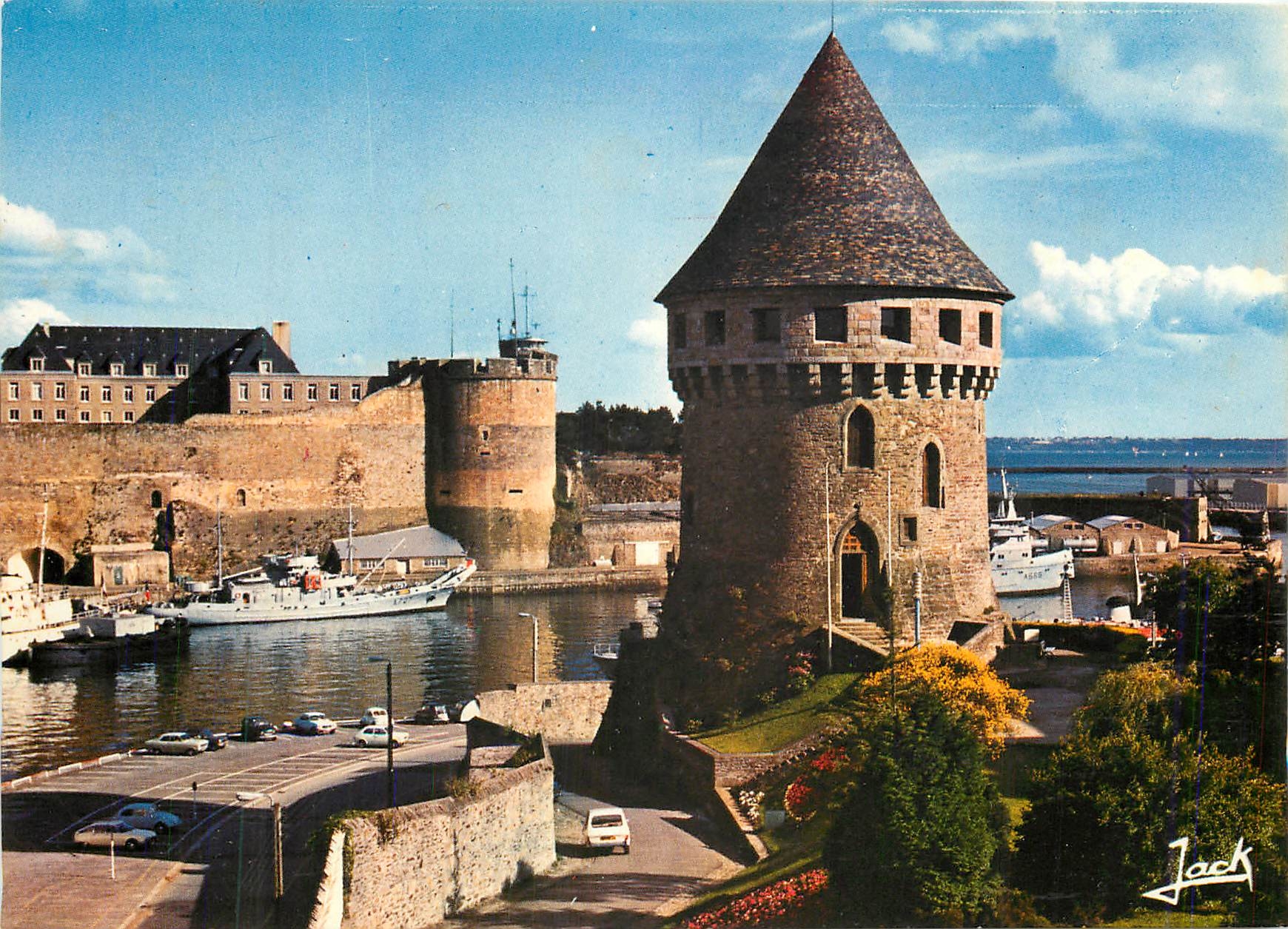 CPM Brest La Tour Tanguv et le Chateau 