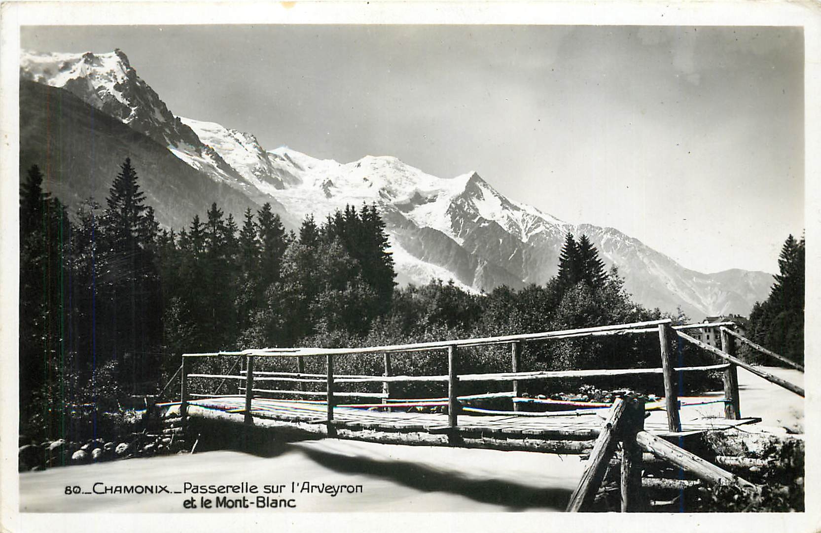 CPM Chamonix Passerelle sur l'Arveyron et le Mont Blanc 