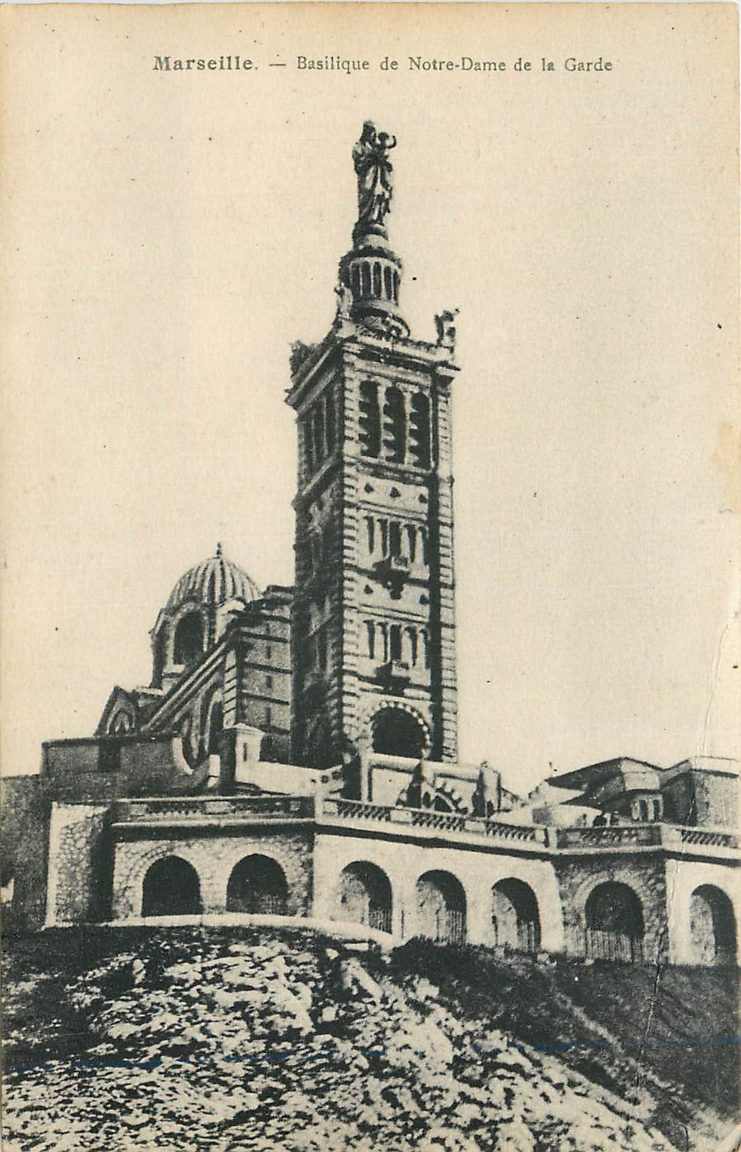 CPA Marseille Basilique de Notre Dame de la Garde 