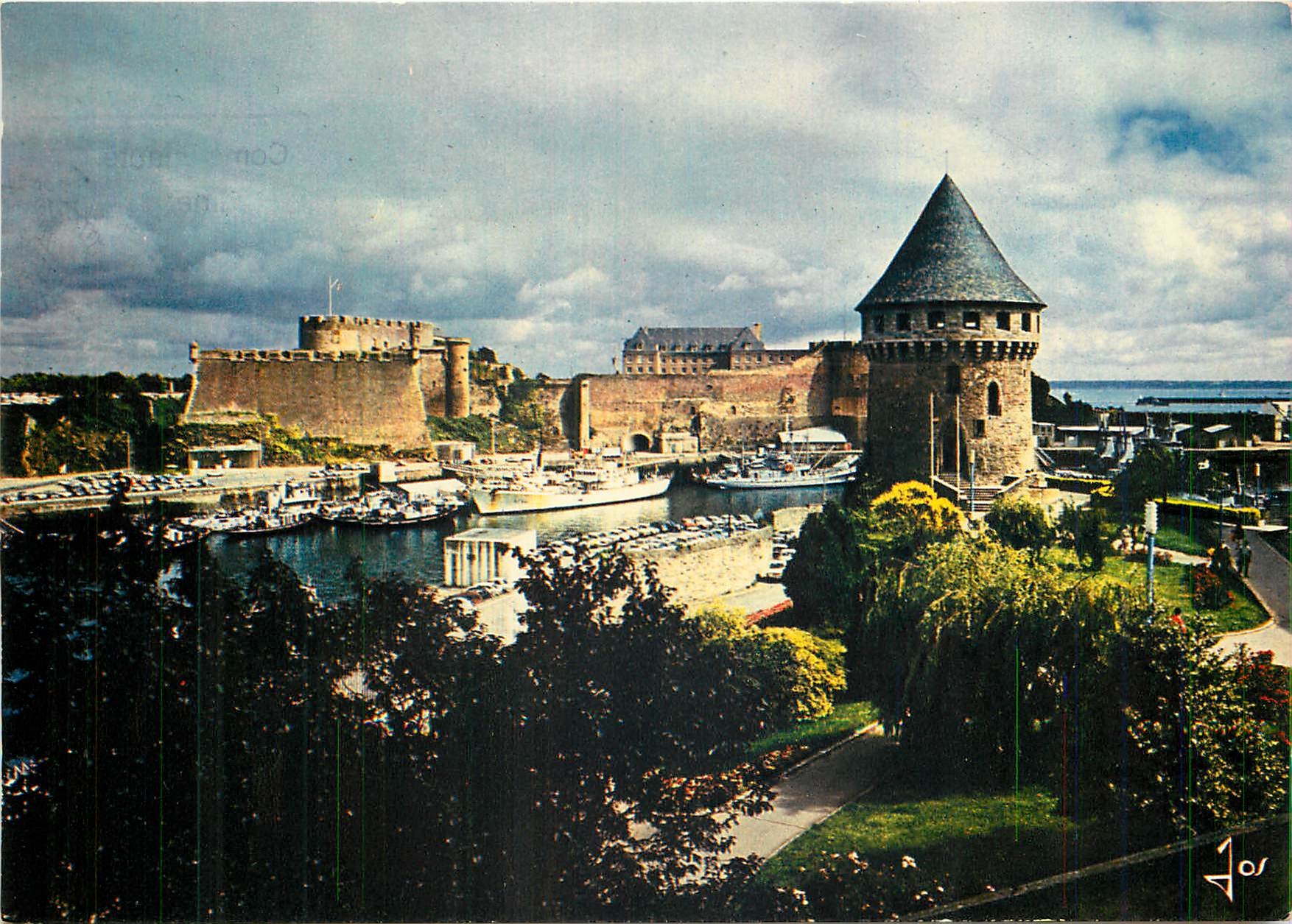 CPM Brest Le Chateau et la tour Tanguy 
