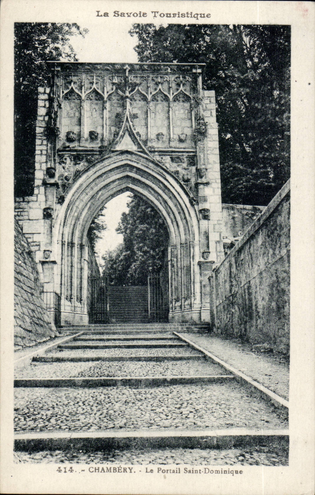 Chambery CPA the gate Saint Dominique