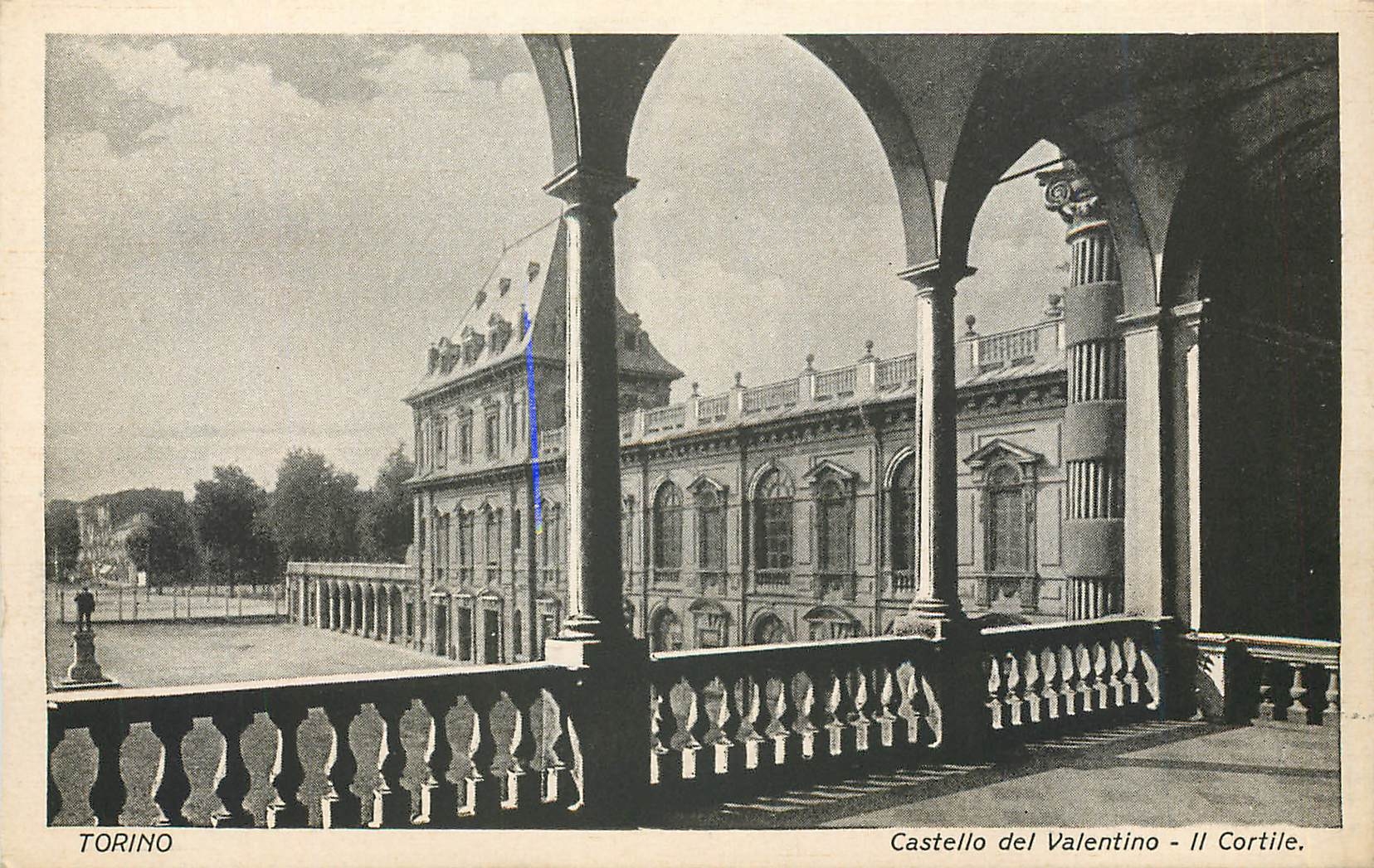 CPA Torino Castello del Valentino Il Cortile