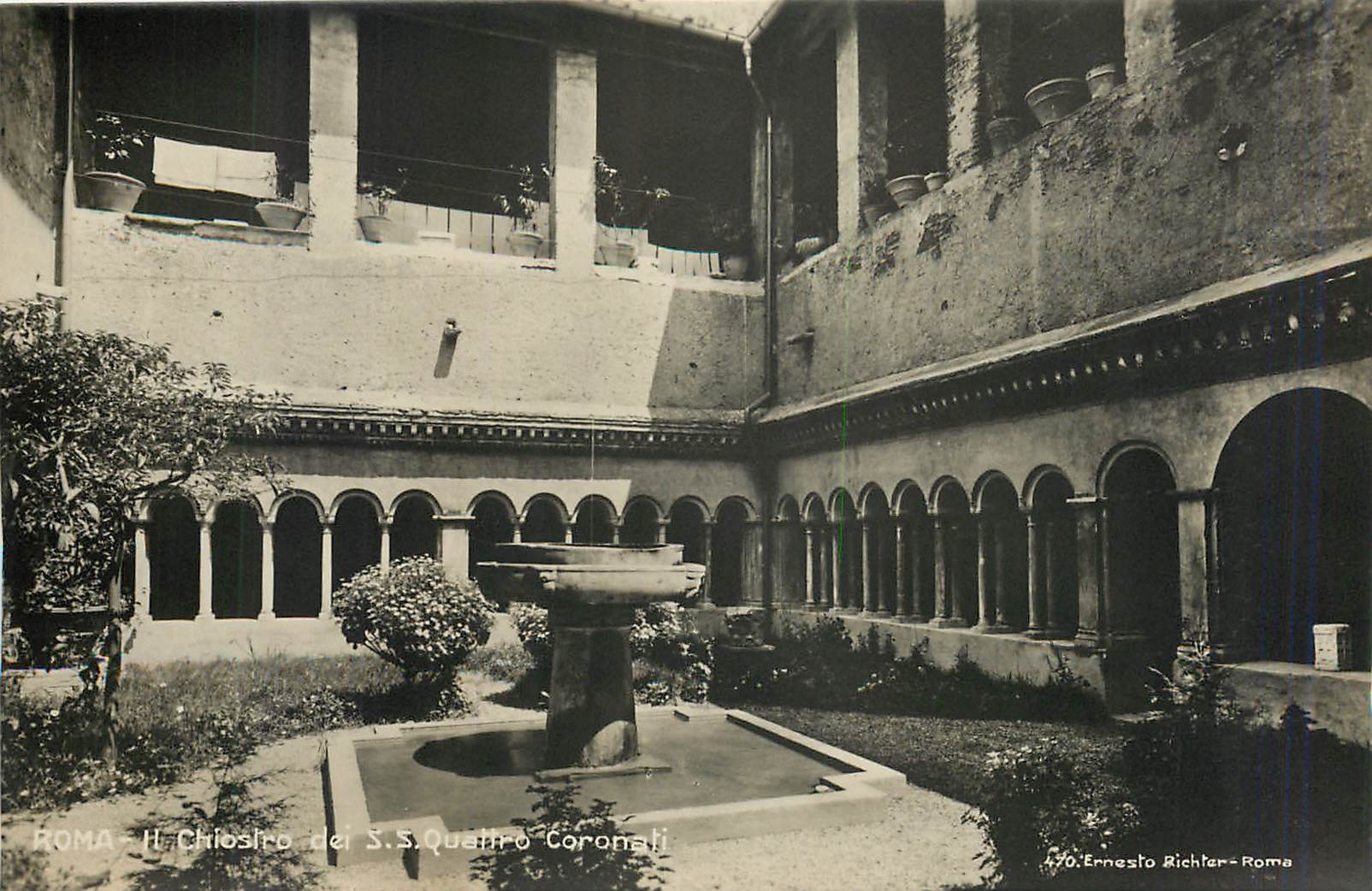 CPA Roma Chiotre dei S S Quettro Coronali