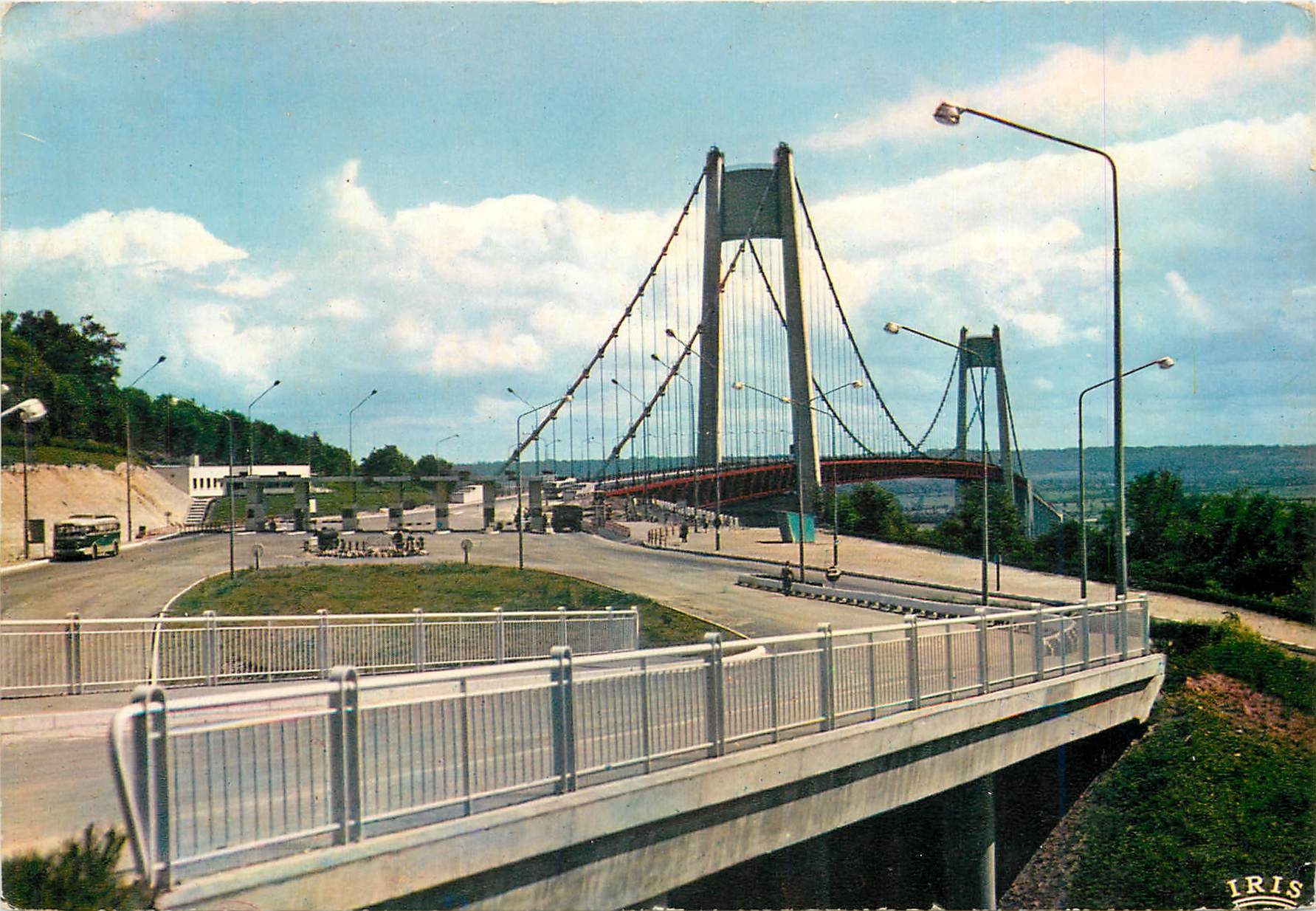CPM Le Pont de Tancarville (S M) Long totale 1410 m Travee centrale 608 m