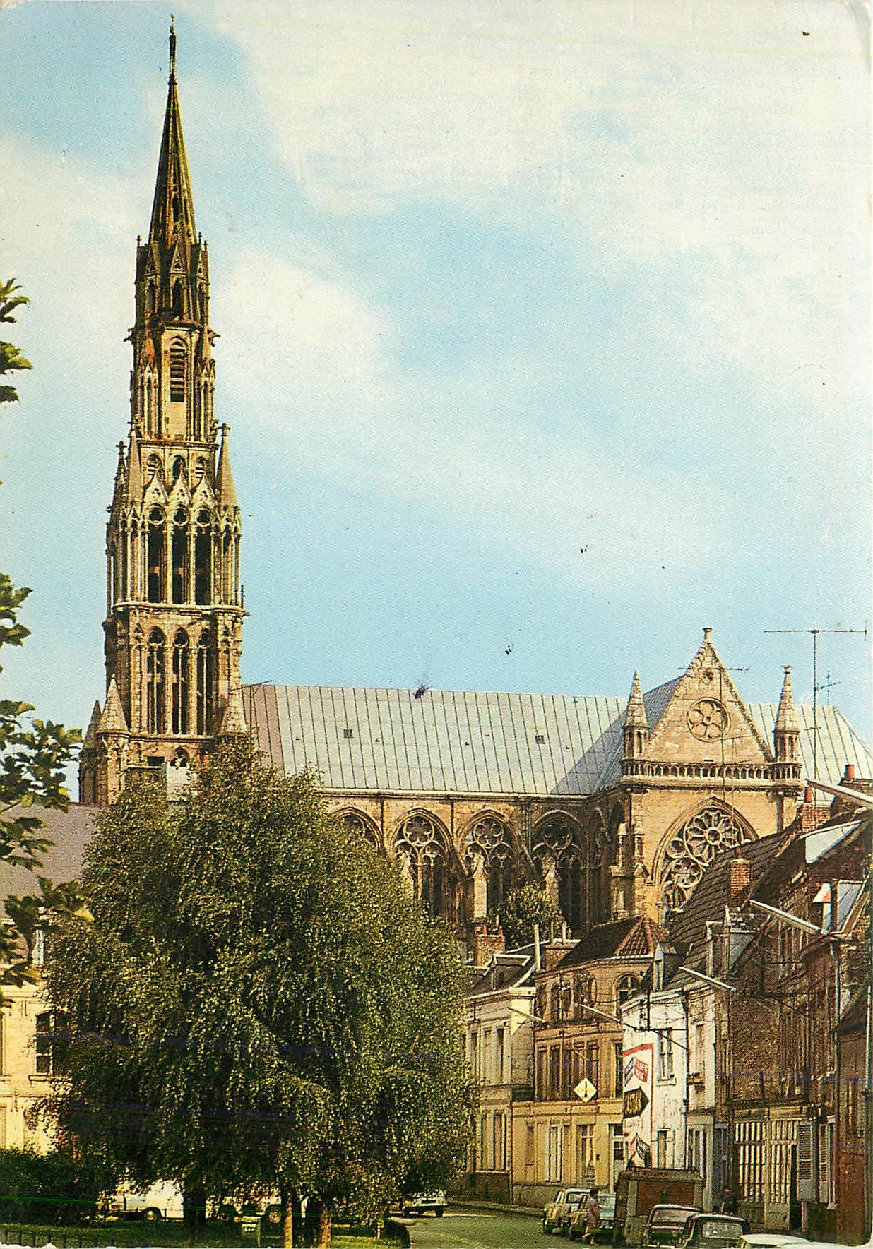 CPM Valenciennes (Nord) L'Eglise N D Le Saint Cordon